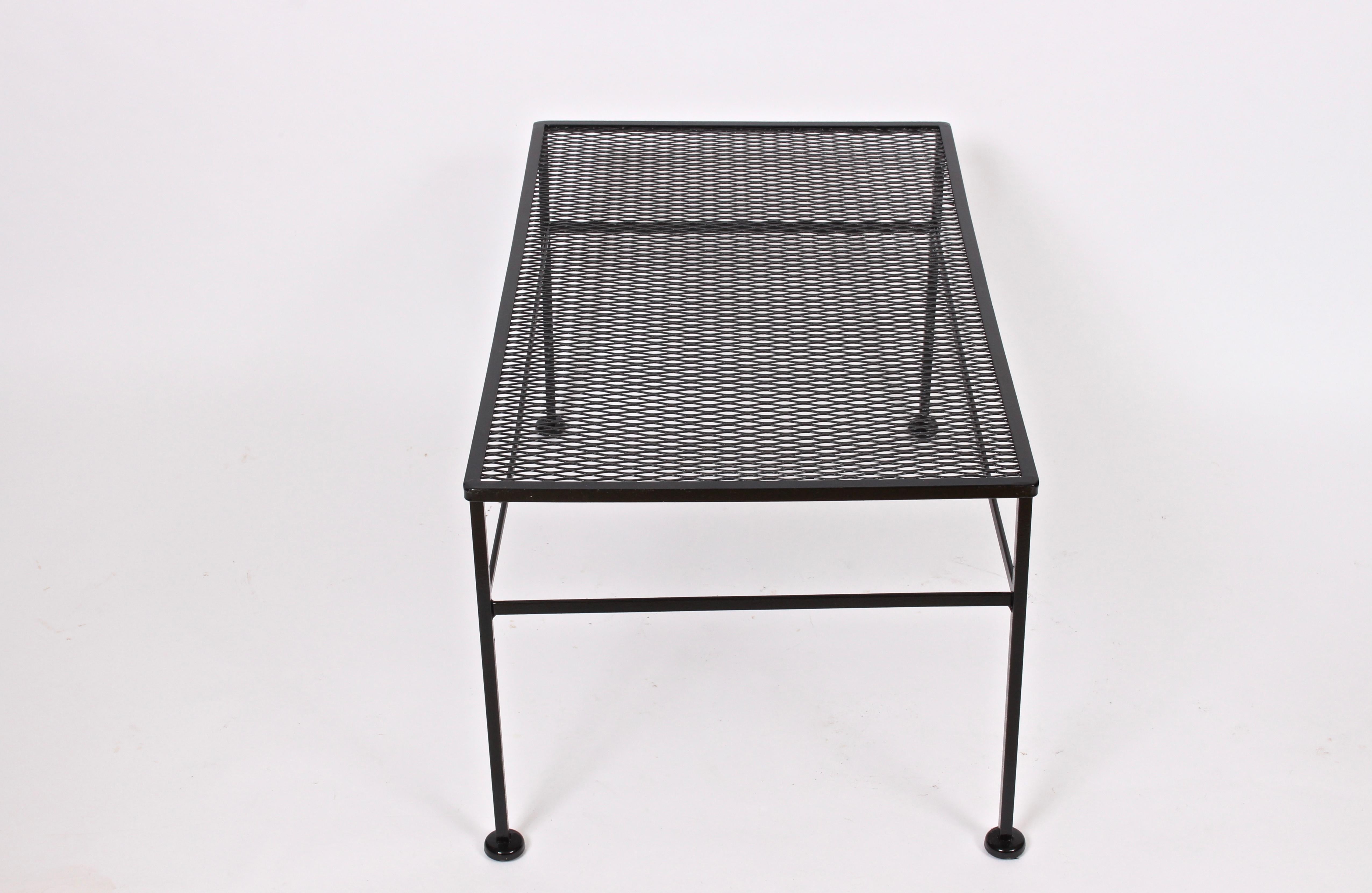 Russell Woodard rectangular black enameled wrought iron & expanded wire sculptura coffee table, circa 1960. Classic. Indoor. Outdoor. Lightly restored. Freshly powder coated. Like new.