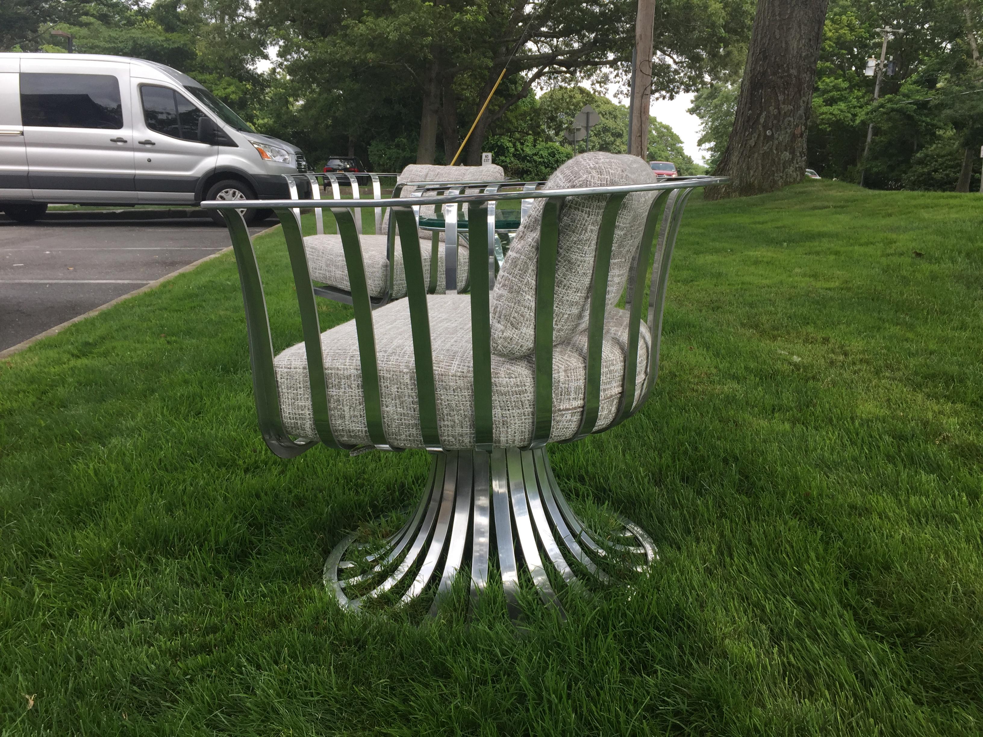 Sillones originales Russell Woodard de aluminio pulido, Pareja Estadounidense en venta