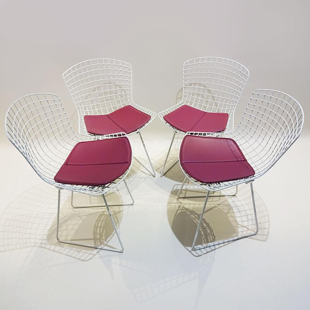 Original Saarinen Knoll Studio Marble Tulip Dining Table and Bertoia Wire Chairs 2
