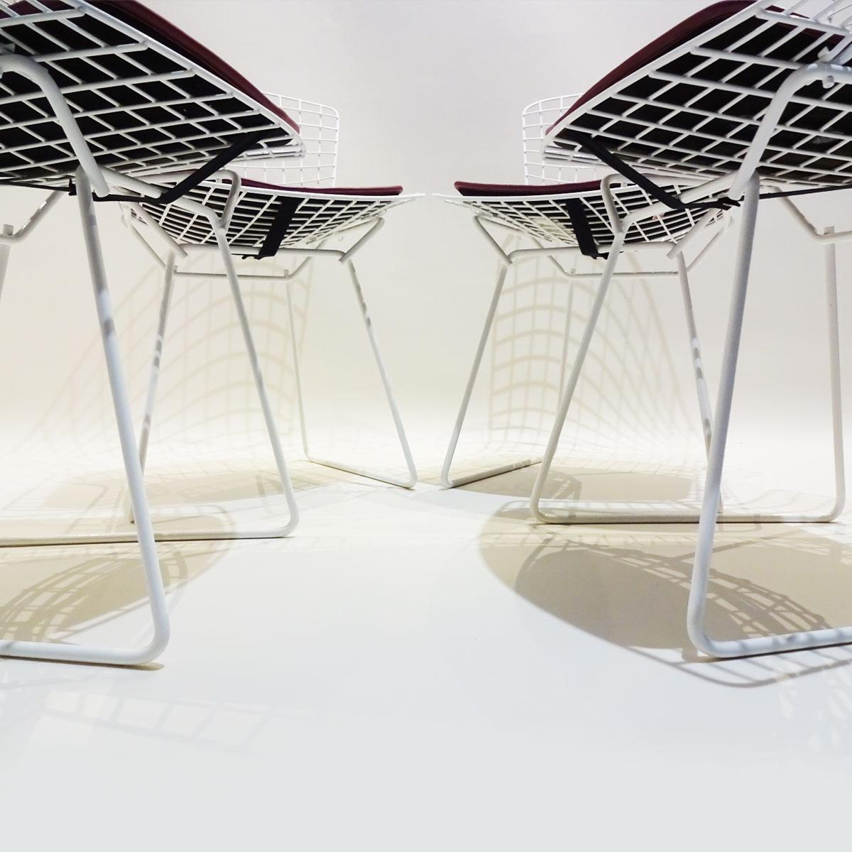 Original Saarinen Knoll Studio Marble Tulip Dining Table and Bertoia Wire Chairs 2