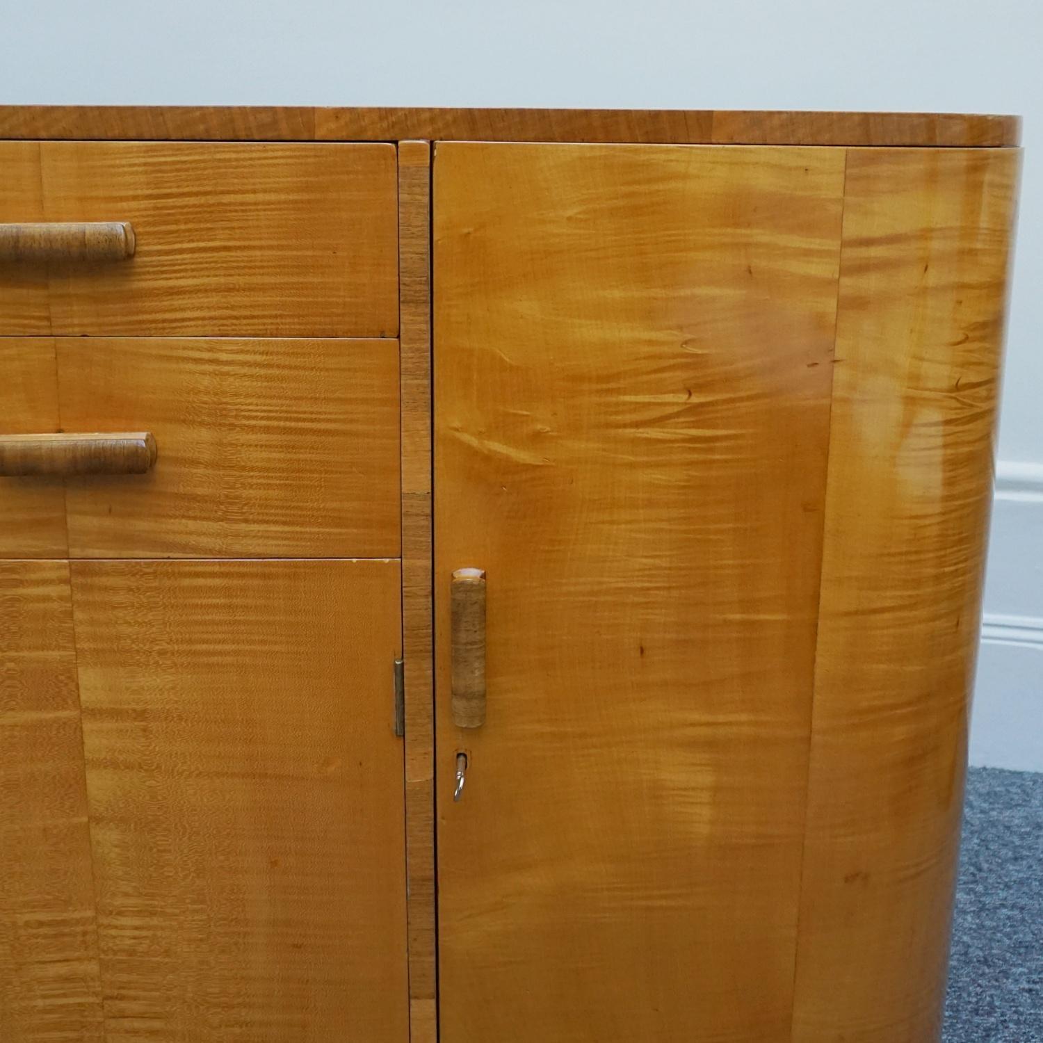 Original Satin Birch and Walnut Sideboard, Circa 1930 In Good Condition In Forest Row, East Sussex