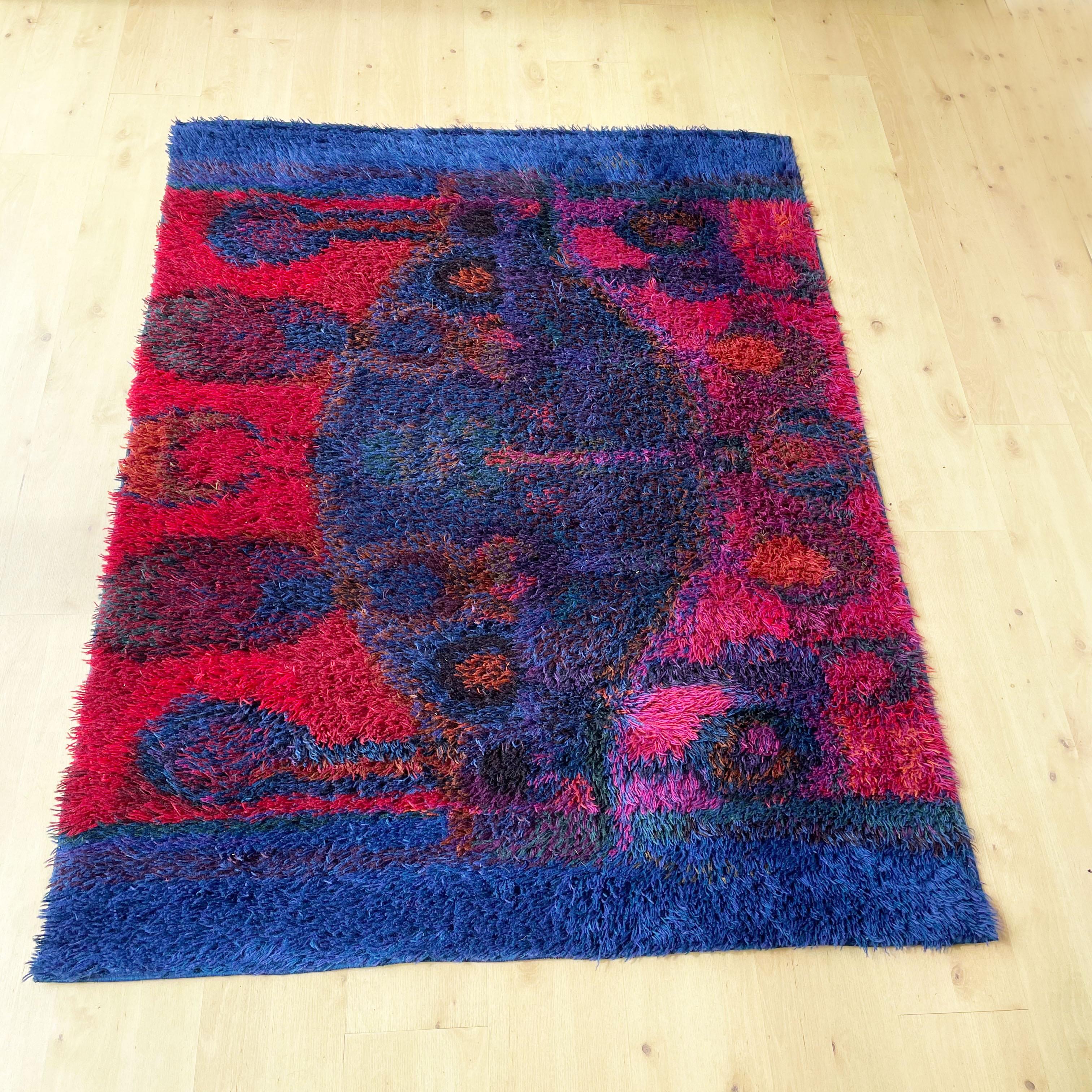 Article:

Original huge 1950s Rya rug



Producer:

Finnrya Oy AB, Finland





This rug is a great example of 1950s pop art interior. Made in high quality finish Rya handmade weaving technique. Made by Finnrya Oy AB in Finland in the