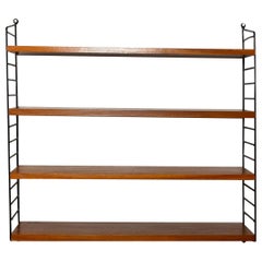Skandinavisches Wand Bücherregal