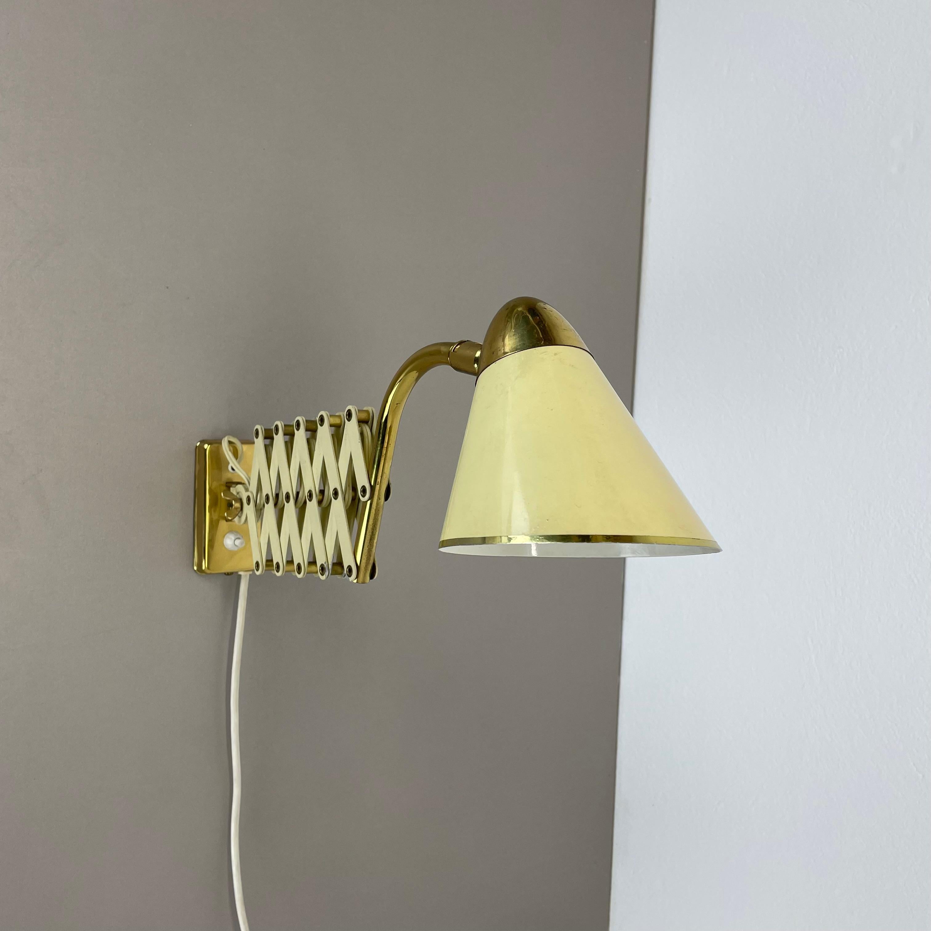 20th Century Original scissors wall light brass and metal by SIS Leuchten, Germany 1950s For Sale