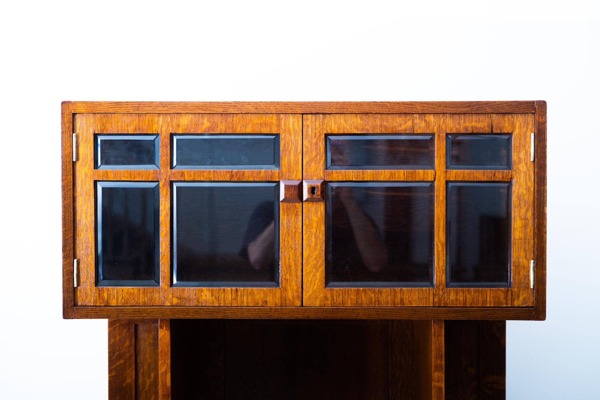Original secessionistic Credenza, Wilhelm Schmidt attr. for Miksa Schmidt (1905) In Good Condition In Wien, AT