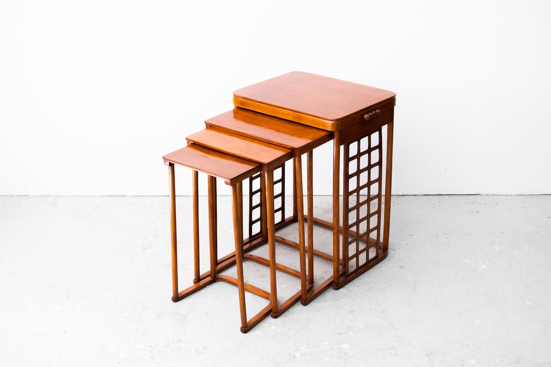 Original secessionistic Nestingtable, J. Hoffmann for J.J.Kohn (Vienna, 1905) 4