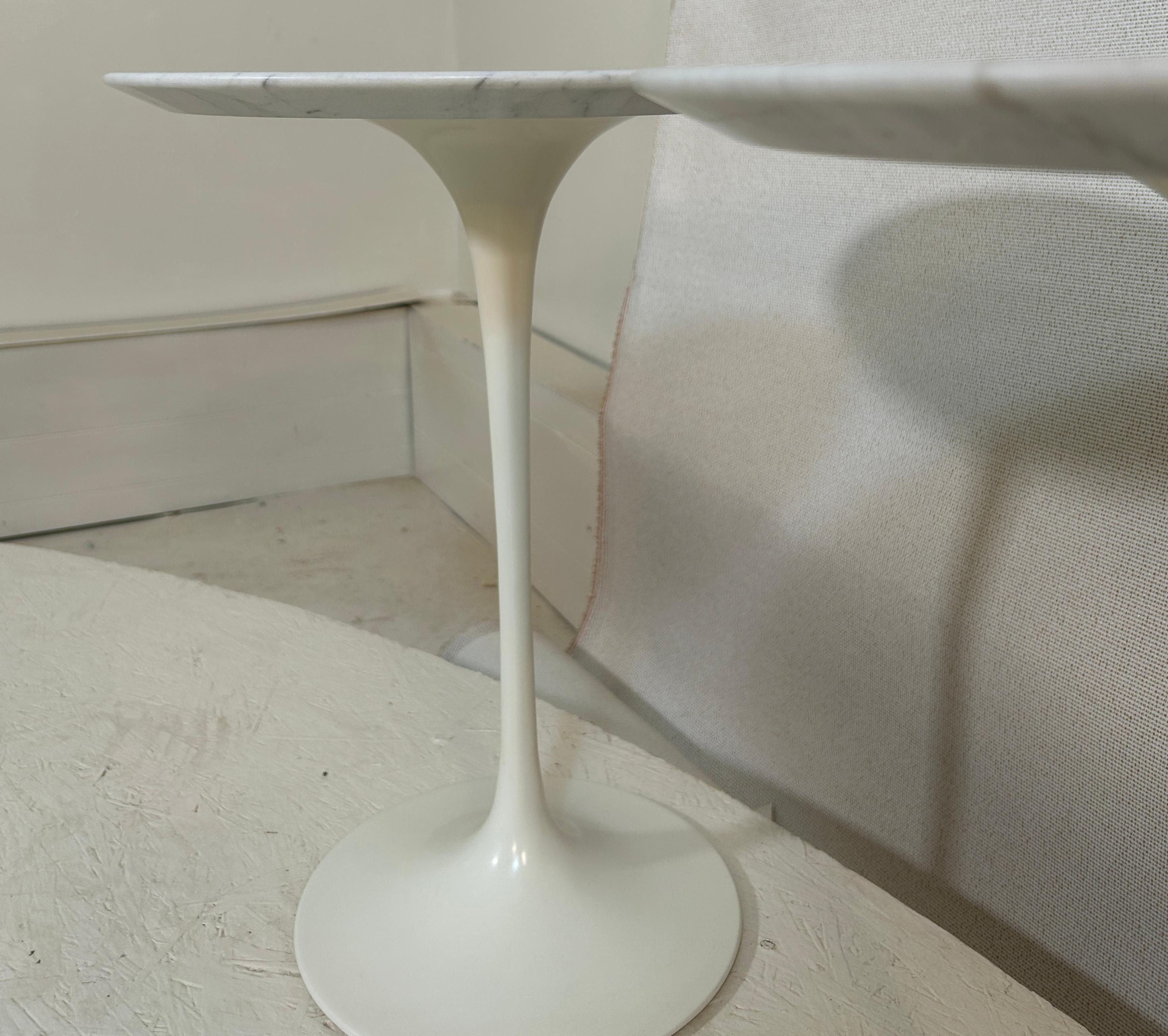 Italian Original set Eero Saarinen Marble Side Tables For Sale