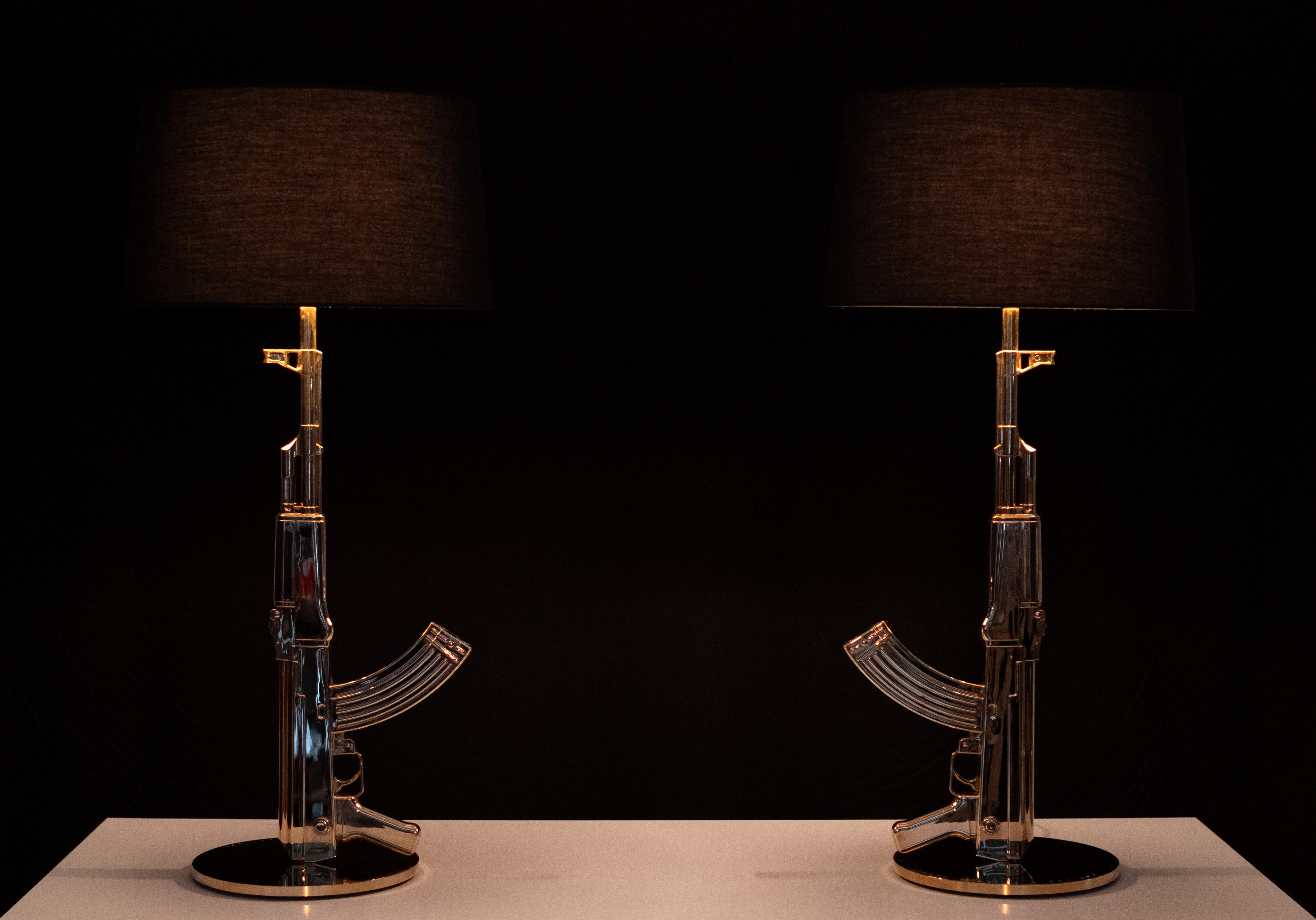 Original set of 2 Flos  AK 47 Kalashnikov  Table Gun Lamps  by Philippe Starck im Angebot 9