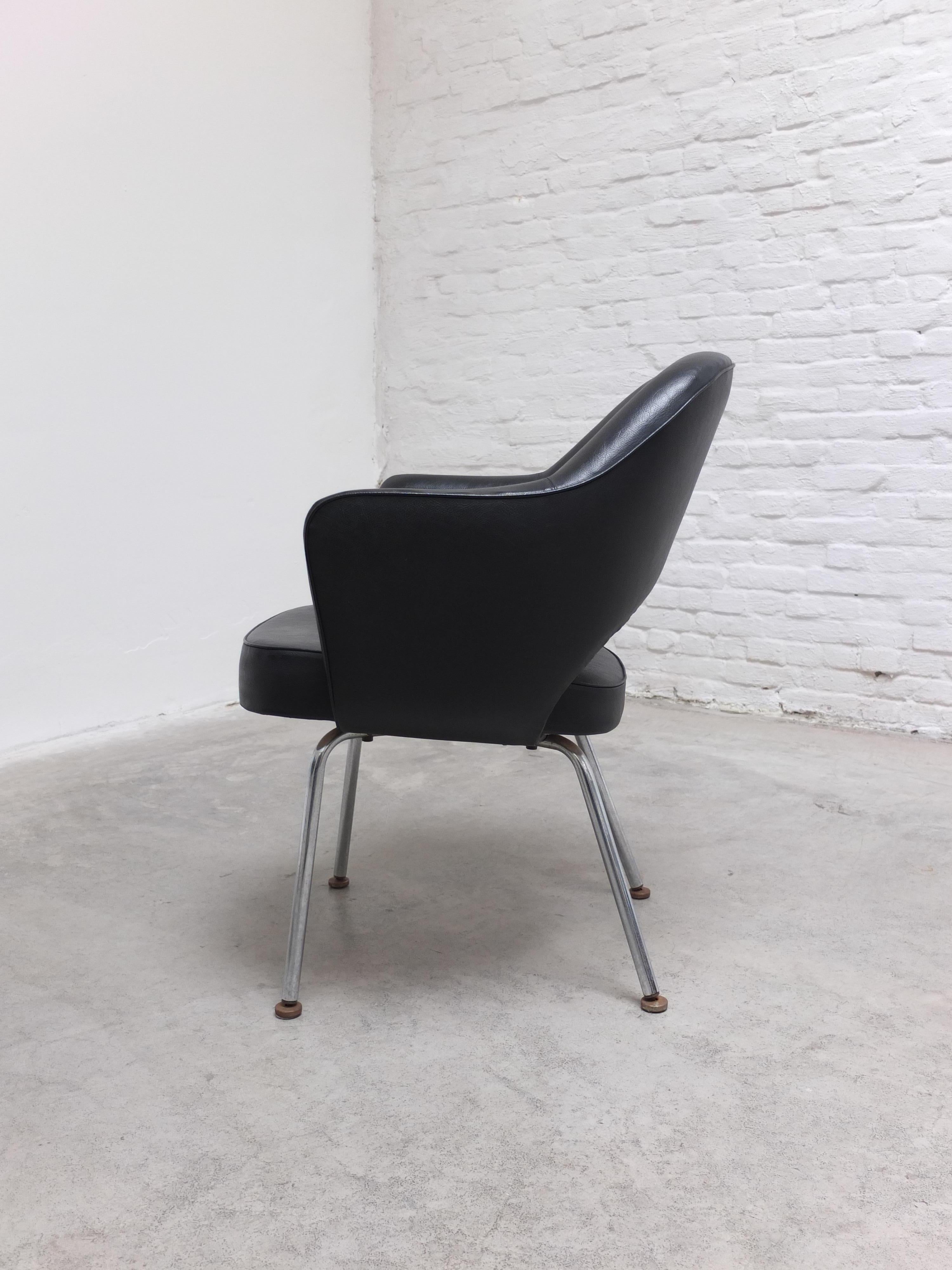 Original Set of 4 'Executive' Armchairs by Eero Saarinen for Knoll, 1960s For Sale 9