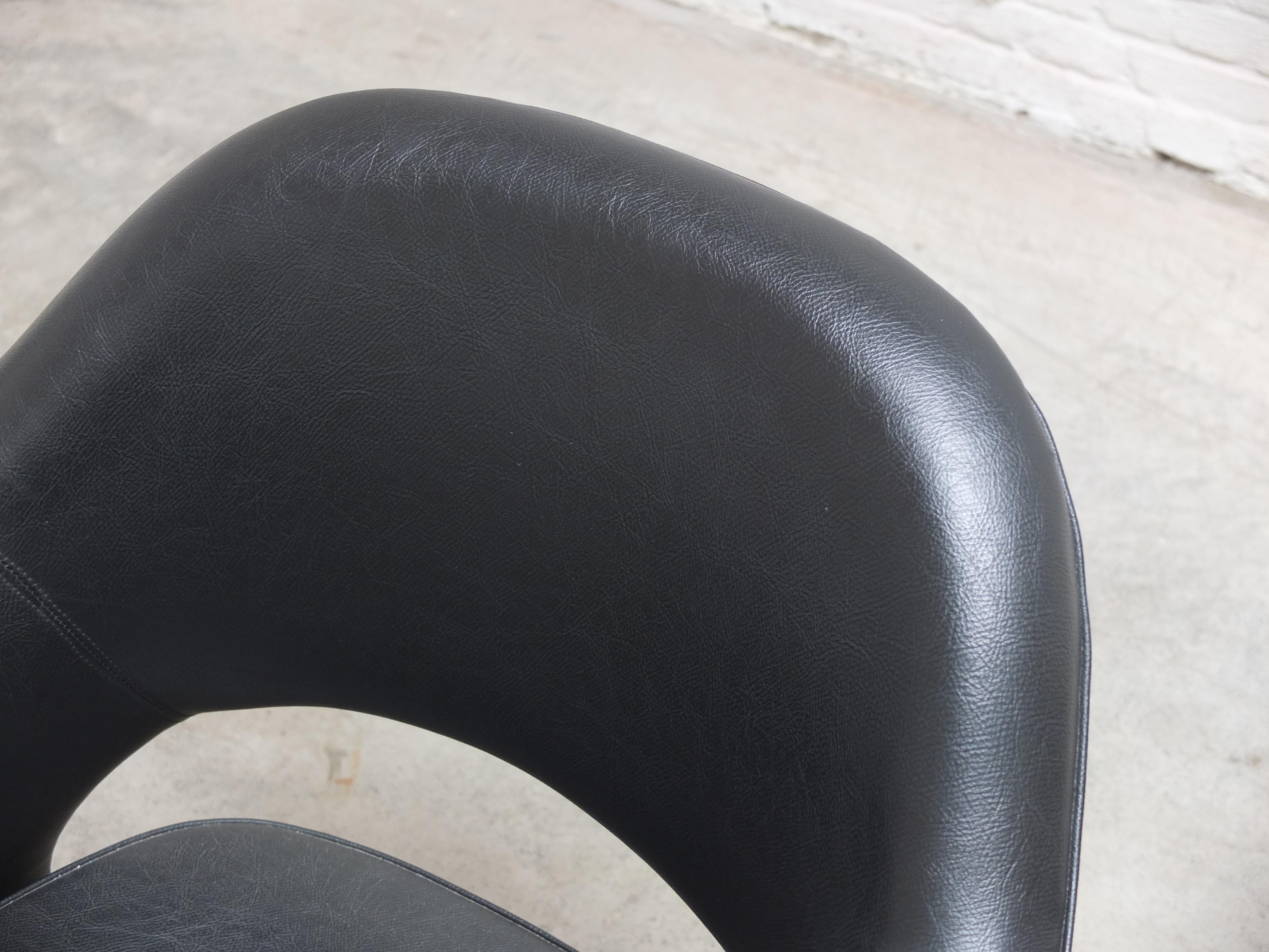 Original Set of 4 'Executive' Armchairs by Eero Saarinen for Knoll, 1960s For Sale 2