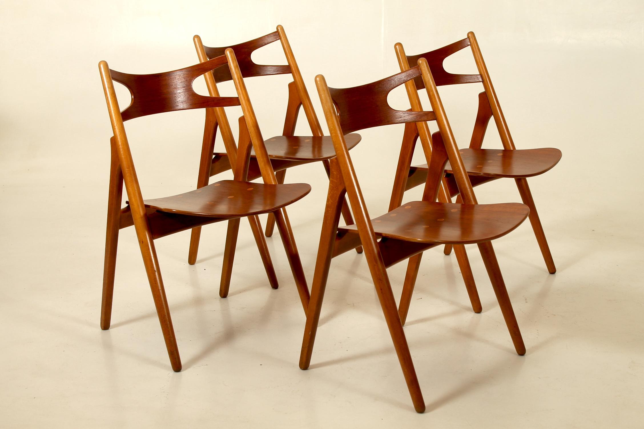 Scandinavian Modern Original set of 4 plywood teak and oak, model CH29 Wegner chairs.