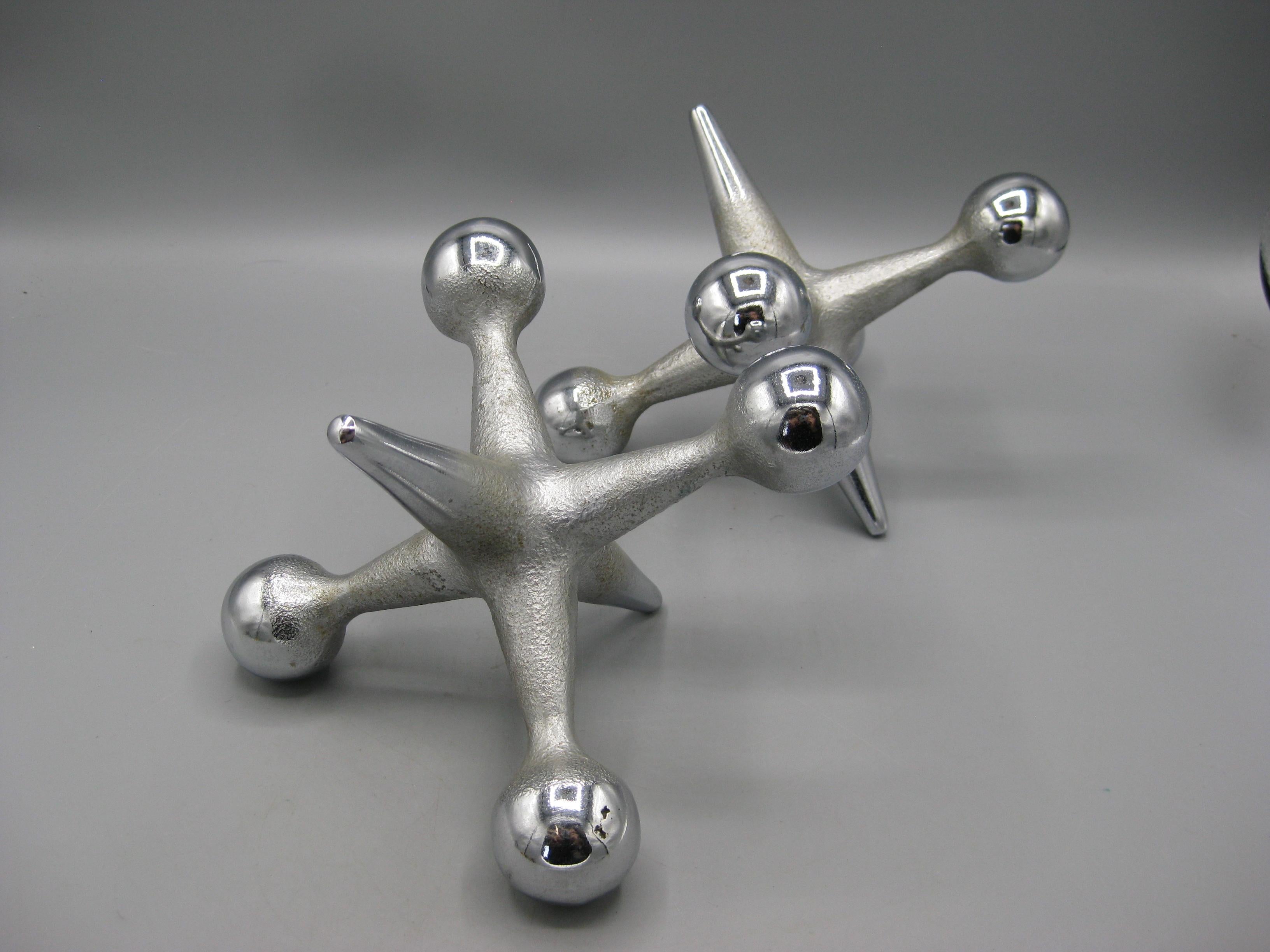 XX secolo Set originale di fermalibri scultura Jax Jacks Chrome di Bill Curry & Design Line in vendita