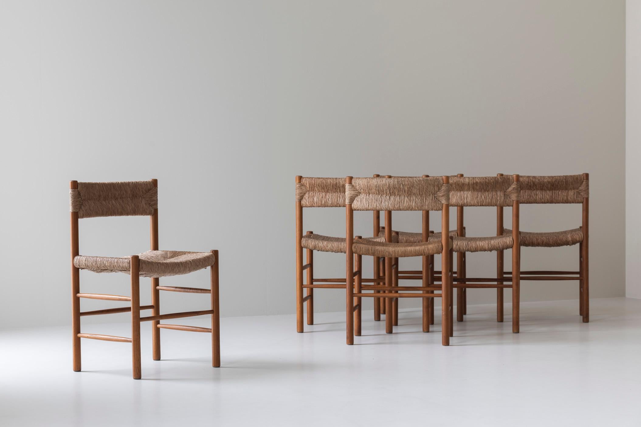 Ensemble original de six chaises 'Dordogne' par Charlotte Perriand pour Sentou, années 1960 13