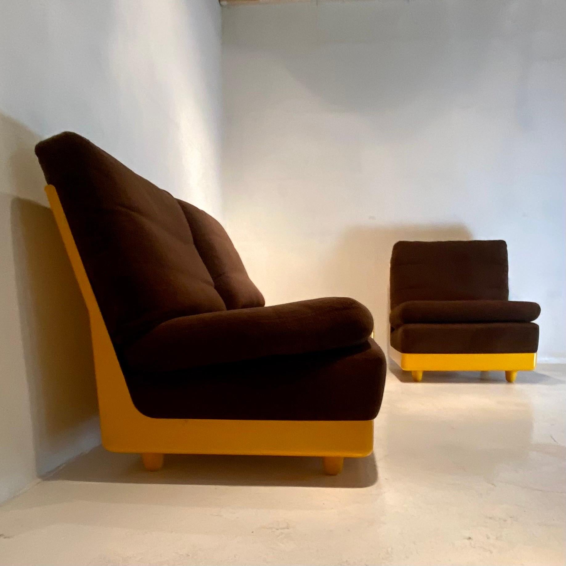 Original set of three yellow seats and coffee table by Wolfgang Feierbach 1974. For Sale 5