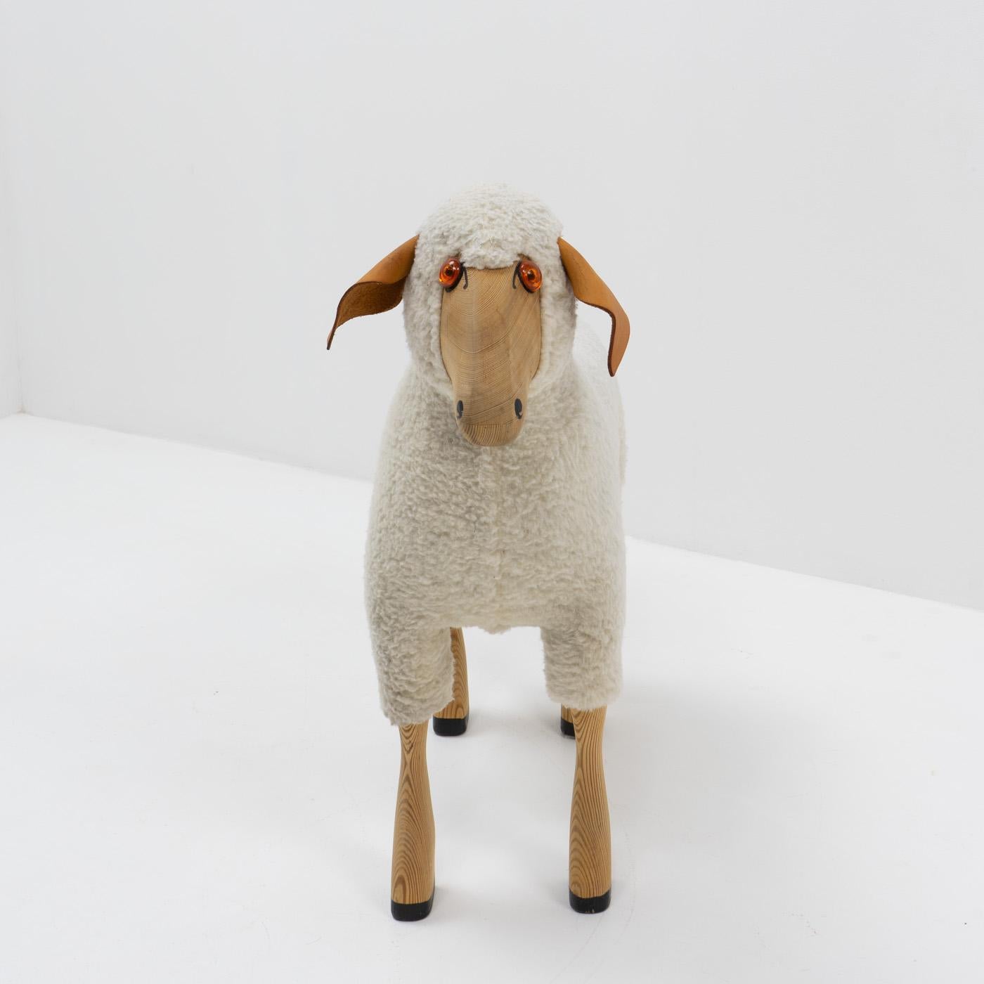 Original Sheep Stool by Hans-Peter Krafft, Germany 1980s In Good Condition For Sale In Renens, CH