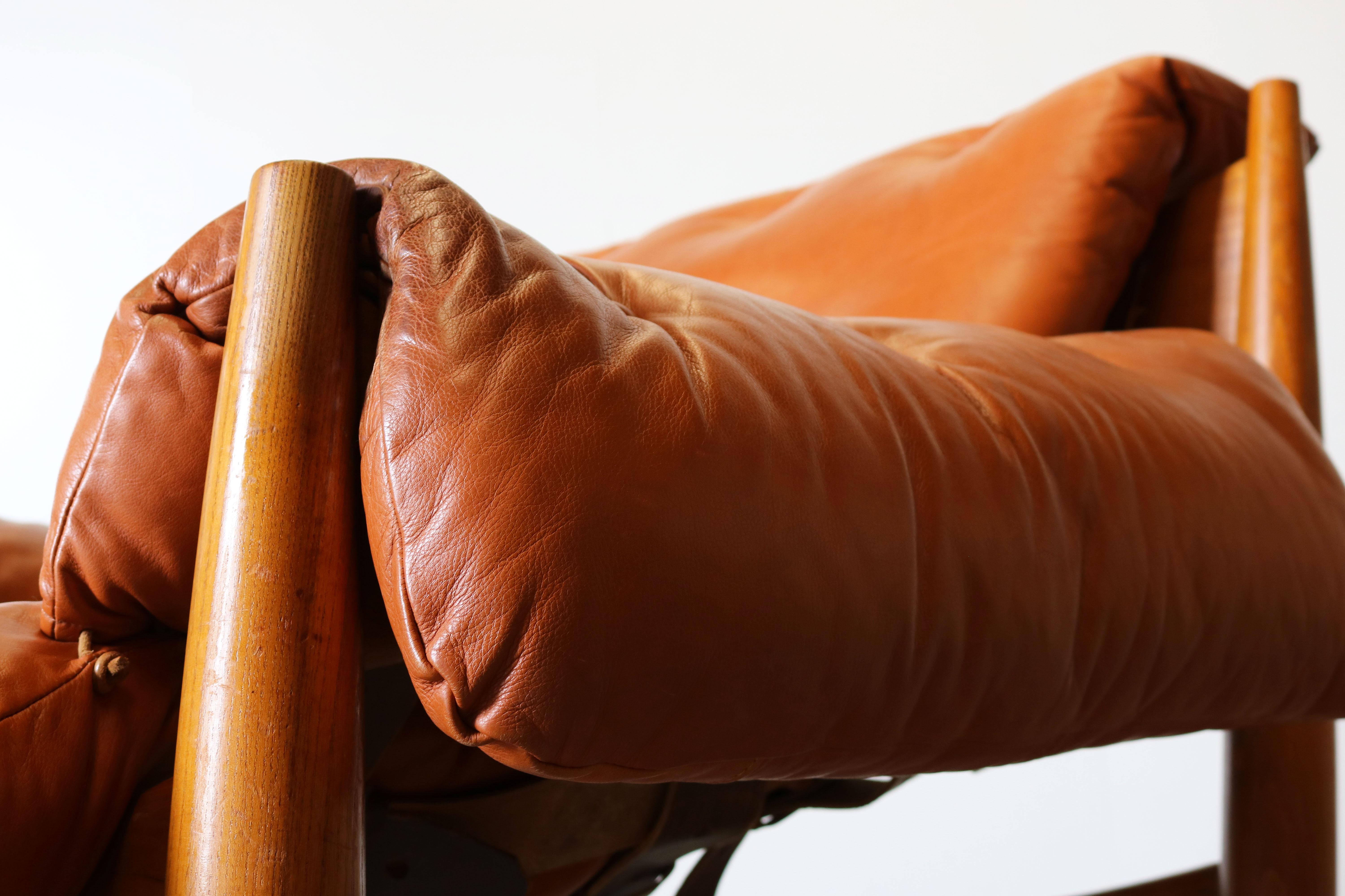 Original Sheriff Lounge Chair by Sergio Rodrigues ISA Italy 1962 Cognac Leather 2