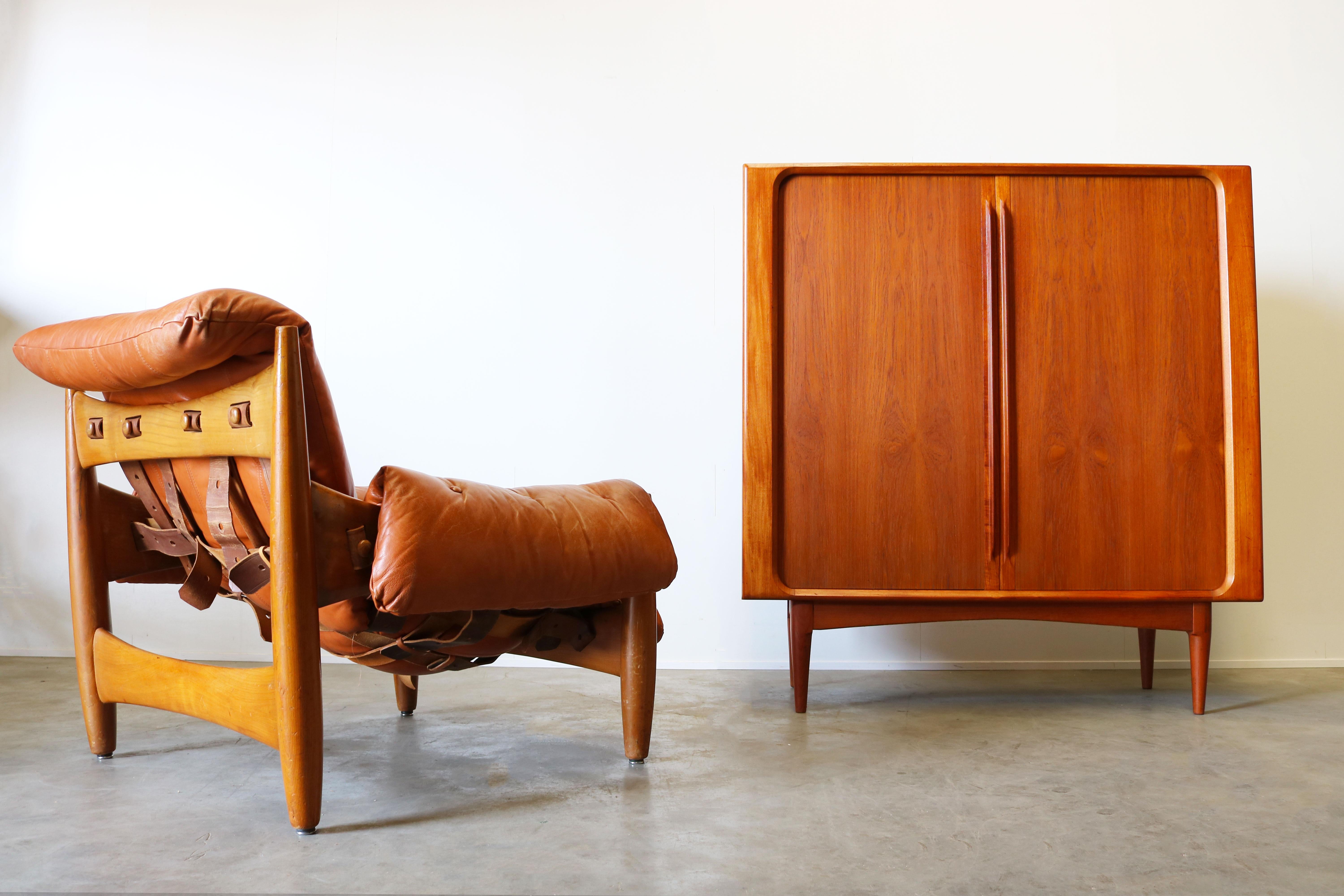 Mid-Century Modern Original Sheriff Lounge Chair by Sergio Rodrigues ISA Italy 1962 Cognac Leather