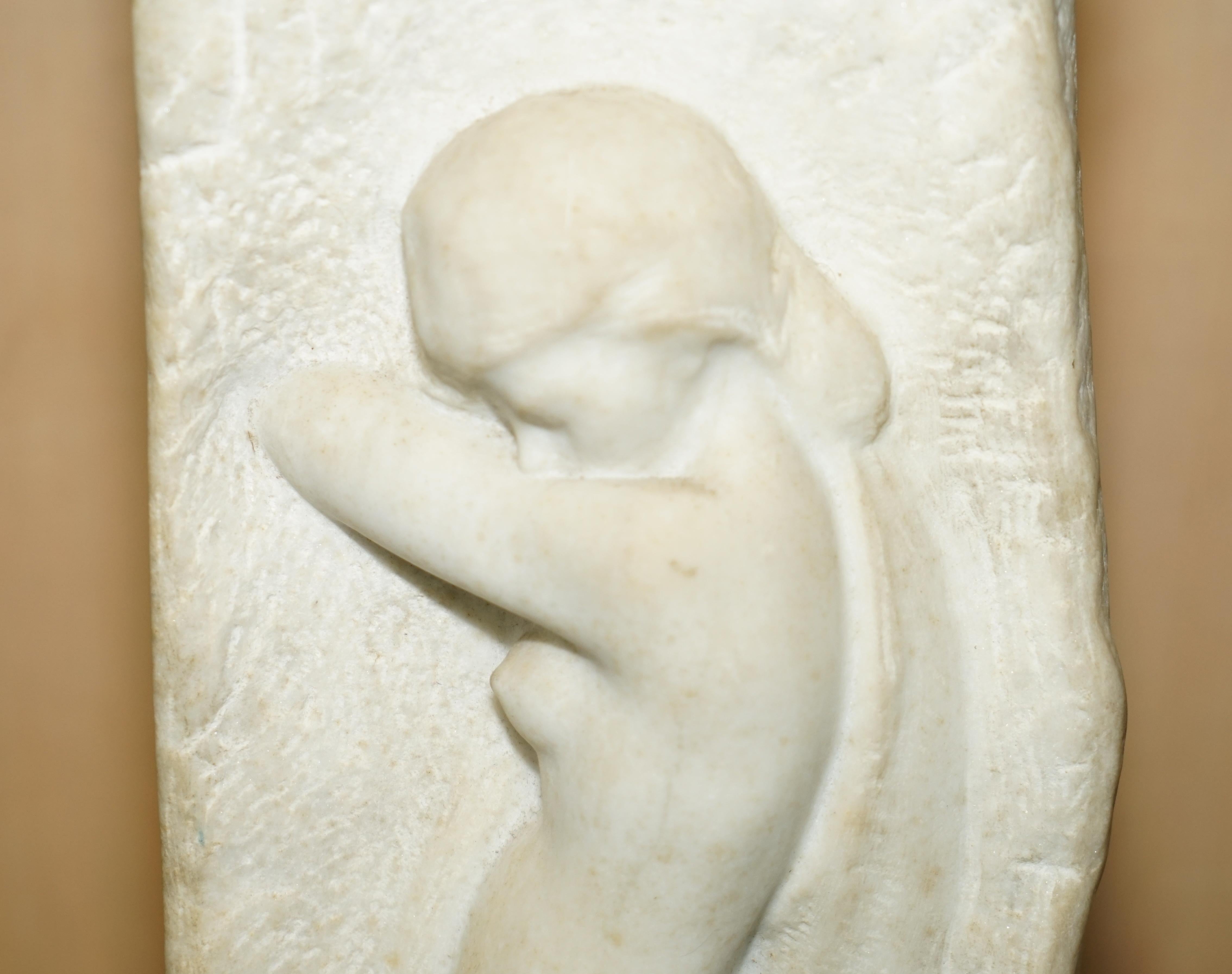 French ORIGINAL SiGNED AMEDEO GENNARELLI 1881-1943 CARVED MARBLE STATUE / SCULPTURe For Sale