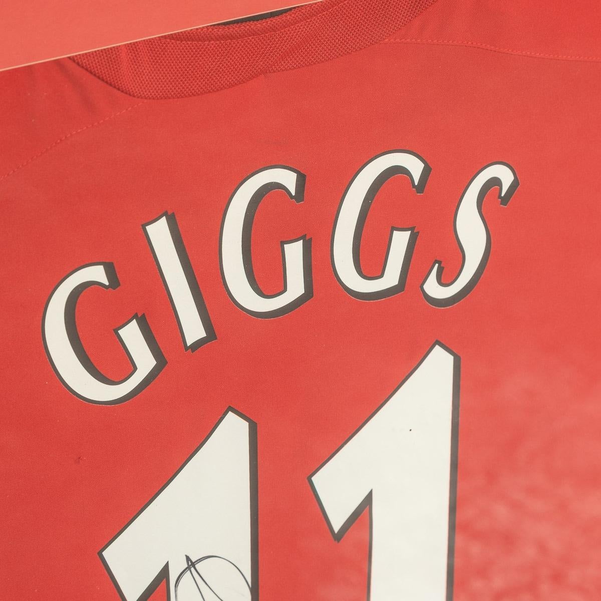 Textile Original Signed & Framed Ryan Giggs, Manchester United Football Shirt For Sale