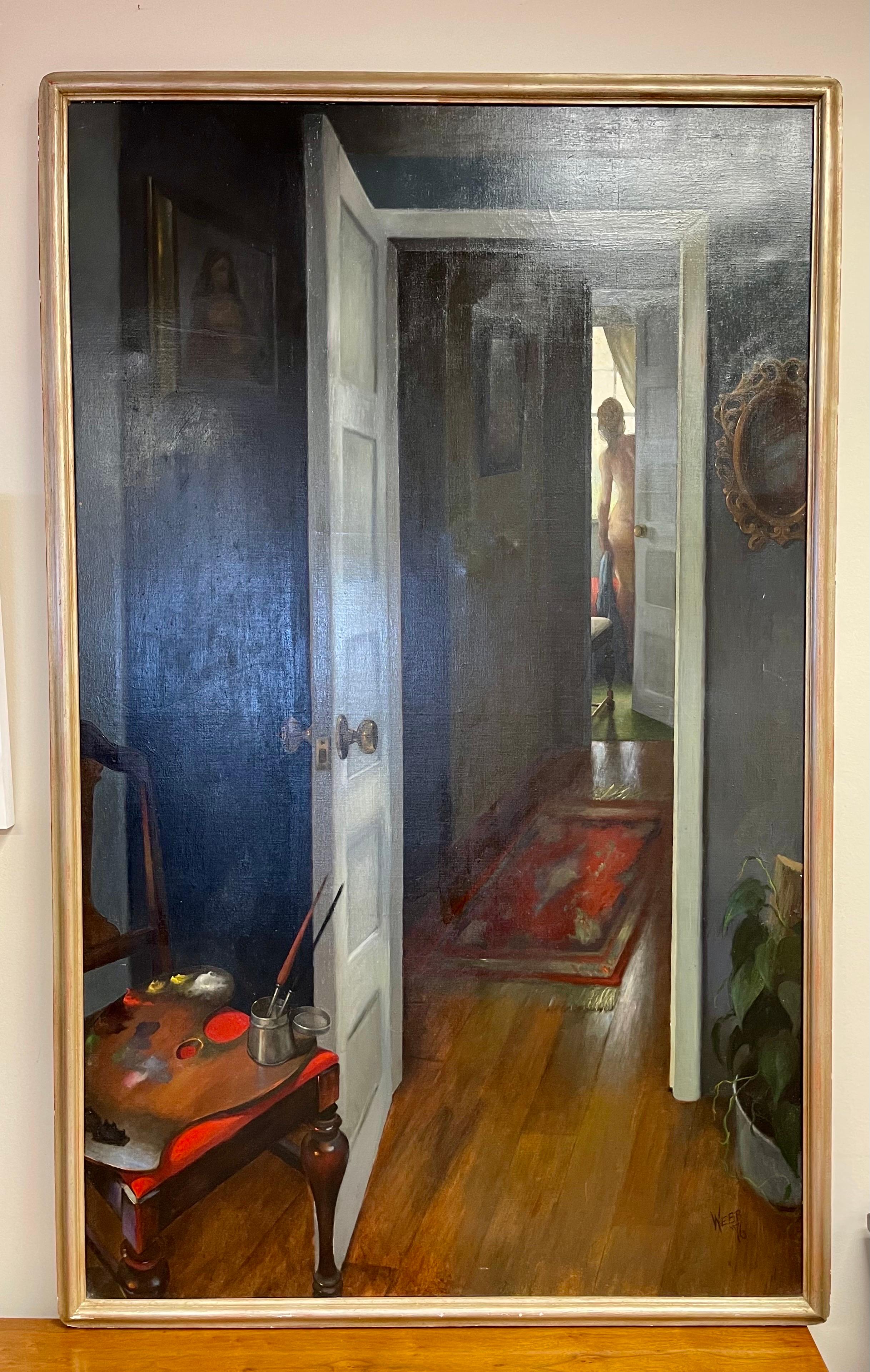 Splendido olio su tela a grandezza naturale, raffigura l'interno di una casa con una veduta parziale di una donna nuda di spalle che guarda fuori dalla finestra, composizione voyeuristica con la figura vista attraverso diverse stanze, la tavolozza