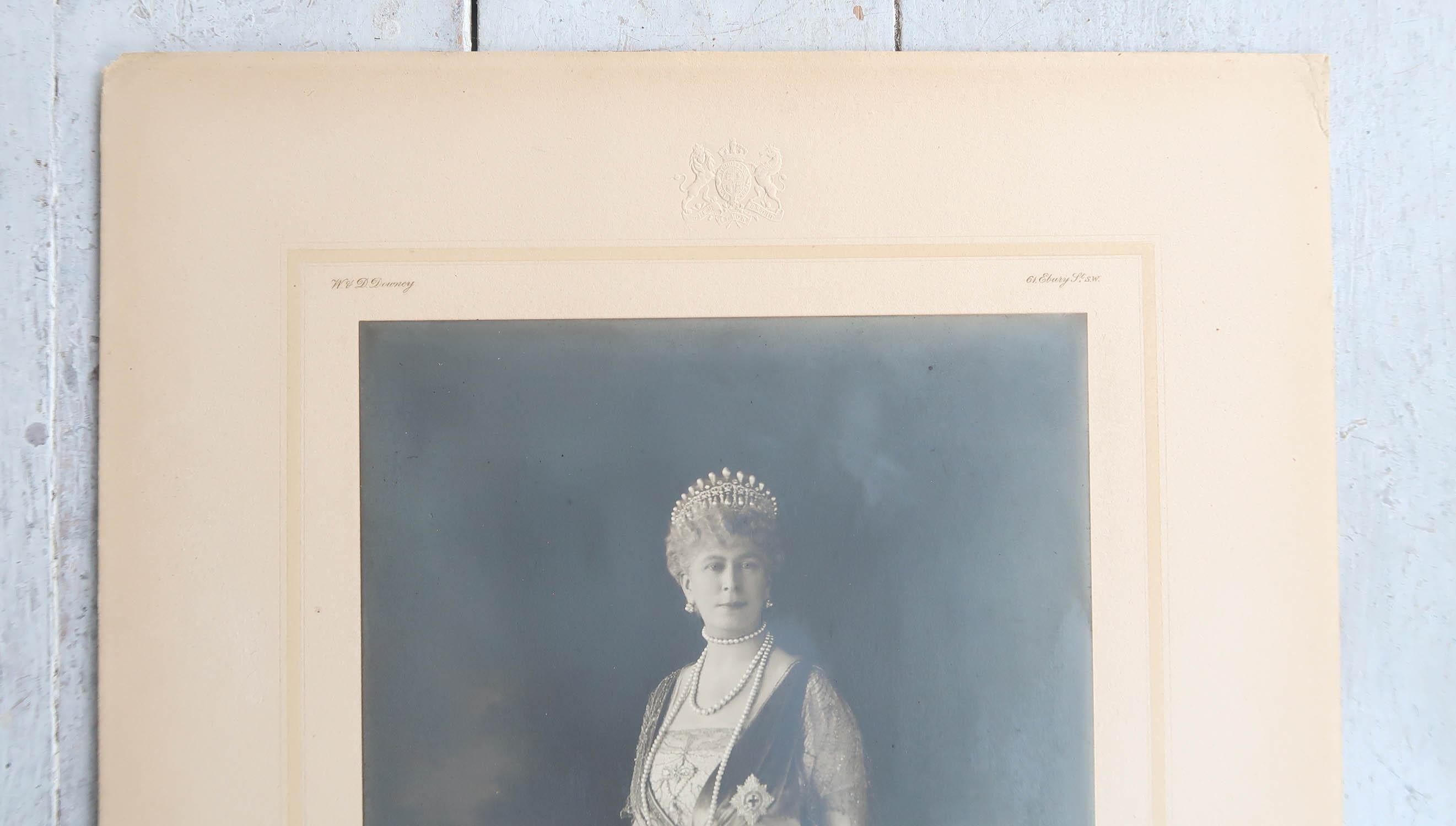 Original signierte Fotografie von Königin Mary von England von W & D Downey, von W & D Downey, 1926 (Sonstiges) im Angebot