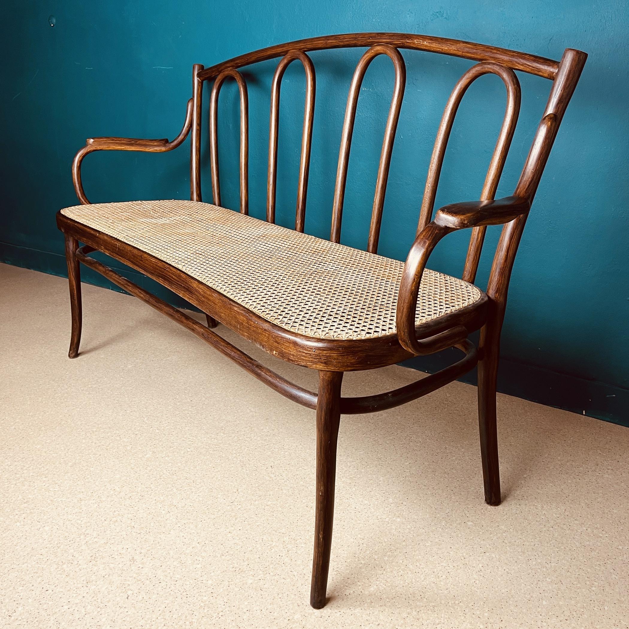 Original Sofa Canape Nr. 56 by Gebrüder Thonet Vienna Austria 1930s 4