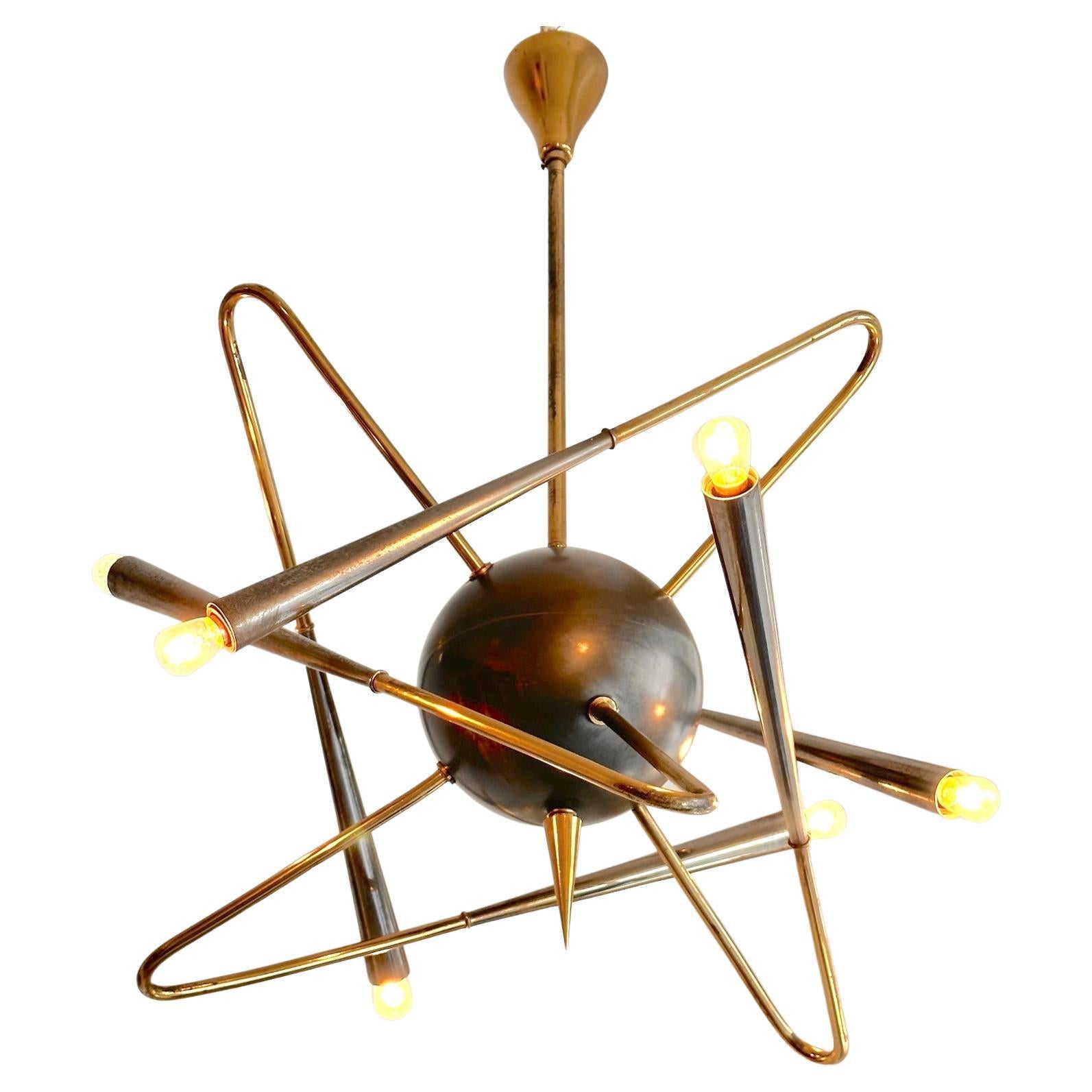 Sechsarmiger Sputnik-Kronleuchter aus Messing im Stilnovo-Stil, Modell „Satellit“, Italien, 1950