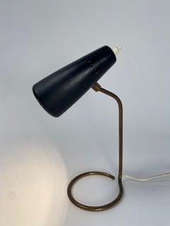 Lampada da tavolo originale Stilnovo, ottone e metallo, Italia anni '50