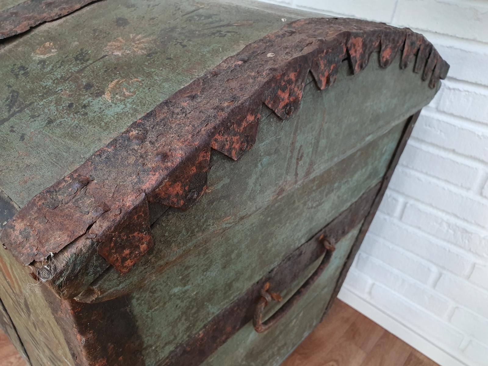 Original Swedish Wooden Chest from 1868, Oakwood, Copper Fittings For Sale 2
