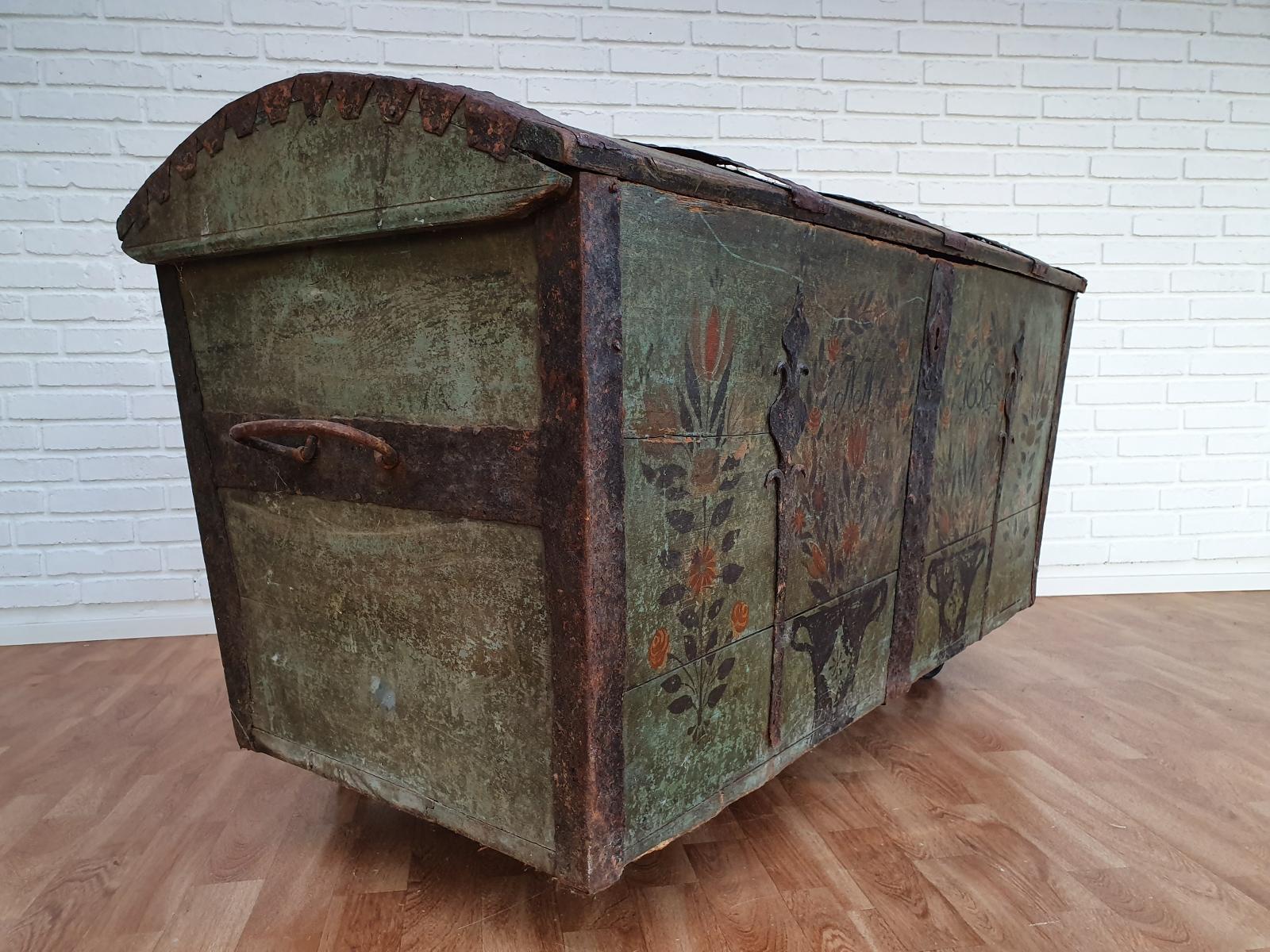 Original Swedish Wooden Chest from 1868, Oakwood, Copper Fittings For Sale 4