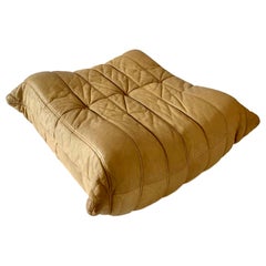 Original Tan Leder Ligne Roset Togo Ottomane