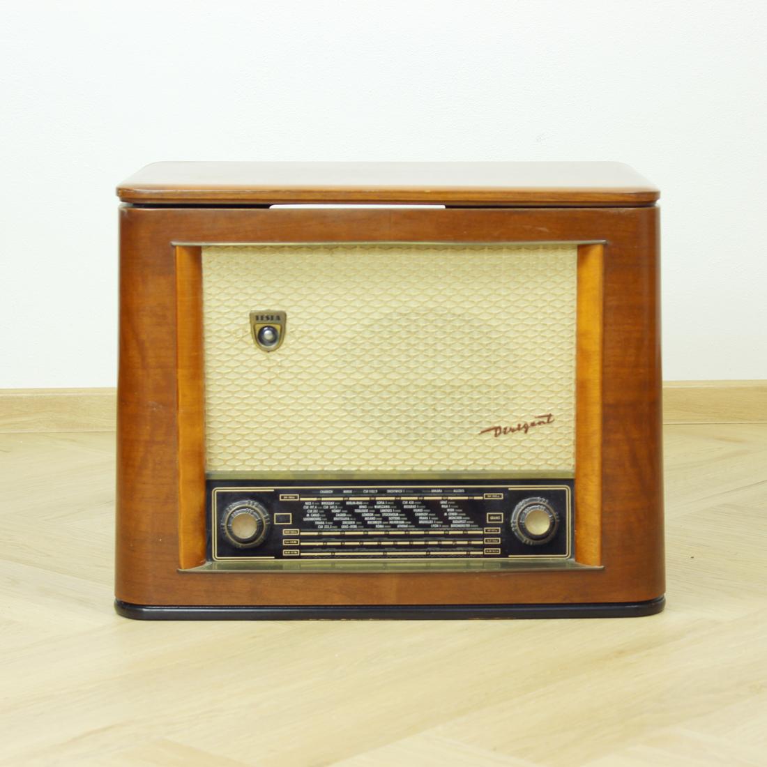 Tchèque Original Tesla Dirigent Gramoradio, Tchcoslovaquie, 1956 en vente