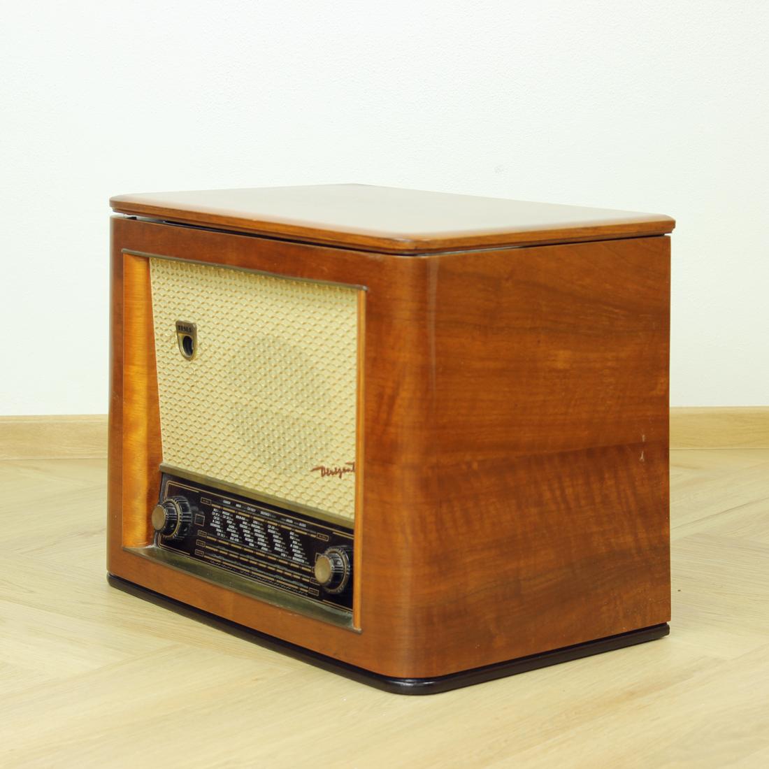 Original Tesla Dirigent Gramoradio, Tchcoslovaquie, 1956 en vente 2