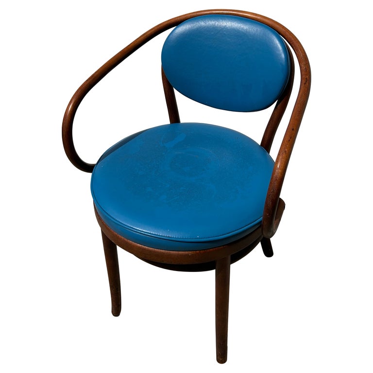 Original Thonet 209 Dining Chair For Sale at 1stDibs