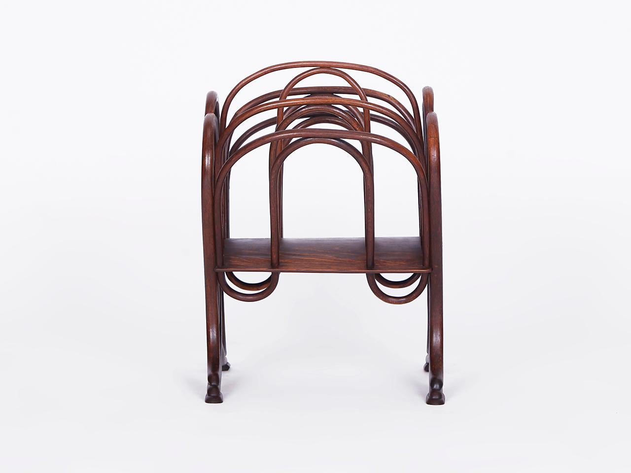 The magazine rack model 11801 is the highlight of all magazine racks made by Thonet.
Manufactured around 1900, it has been very carefully partially restored to preserve it‘s
original condition. A practical eye-catcher for every room.
 