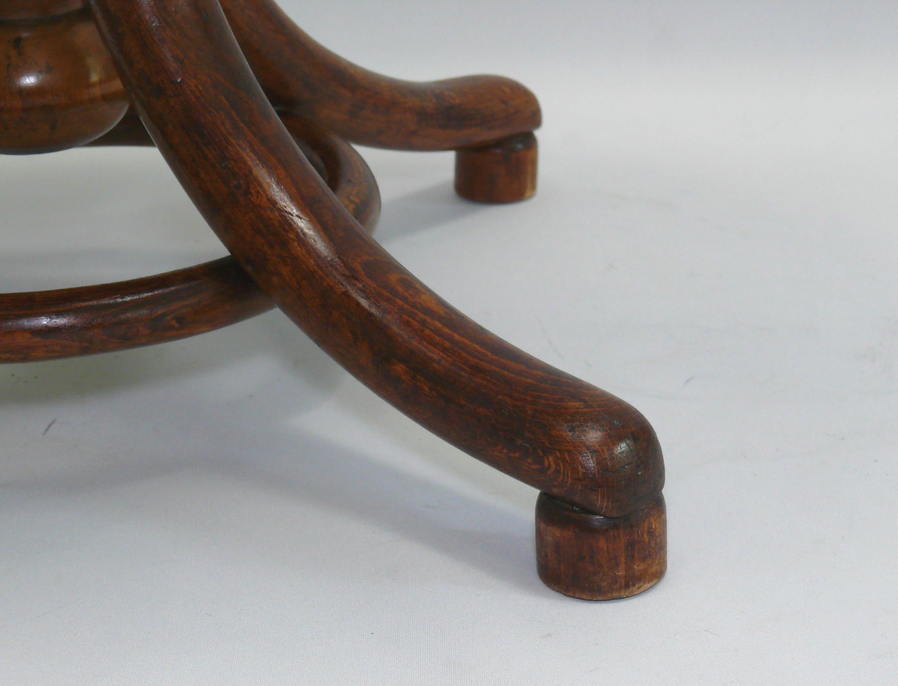 Original Thonet Piano Stool No. 1, Late 19th Century 4