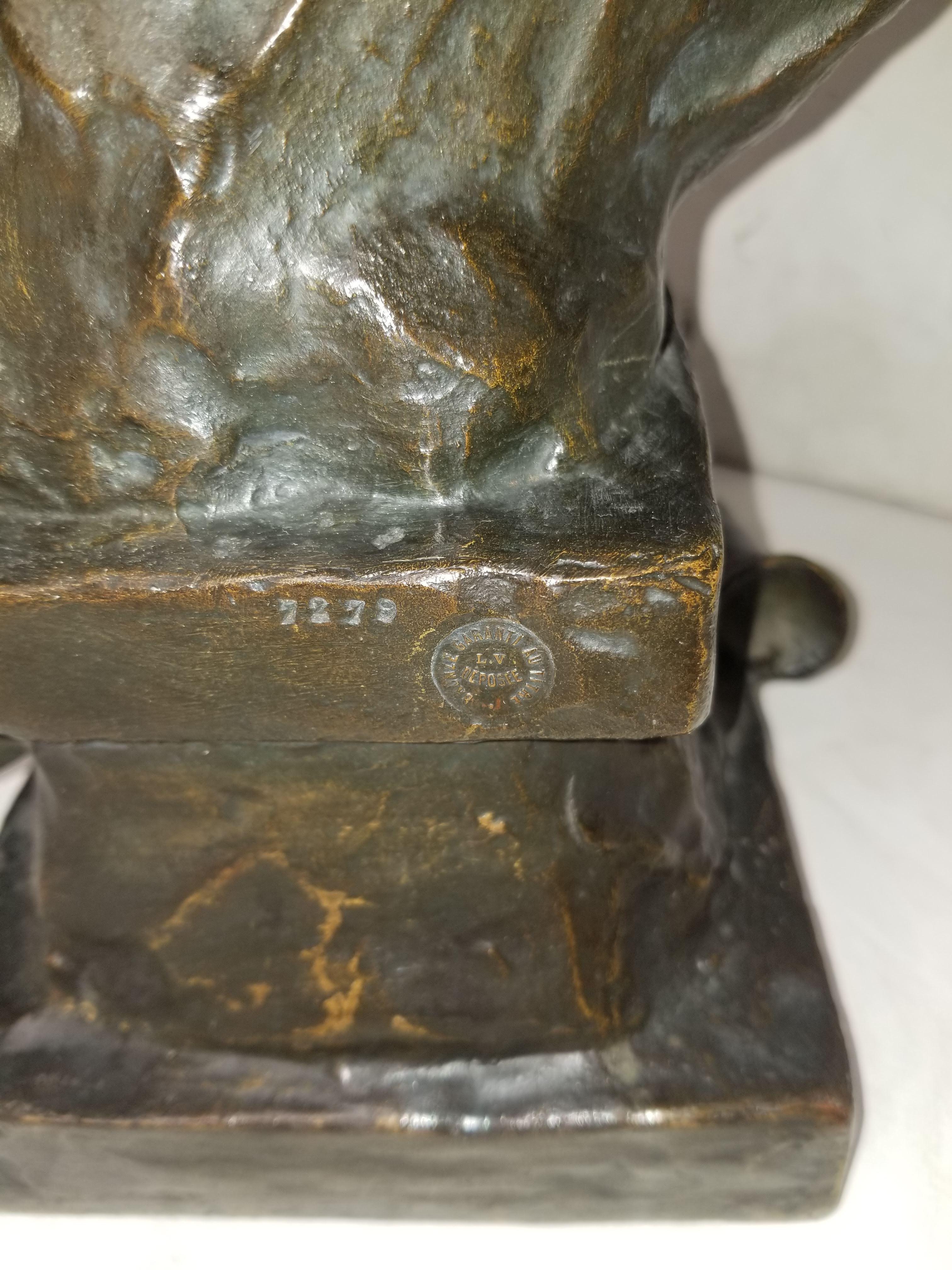 Buste original en bronze de Tiffany représentant une femme signé E. Villanis en vente 10