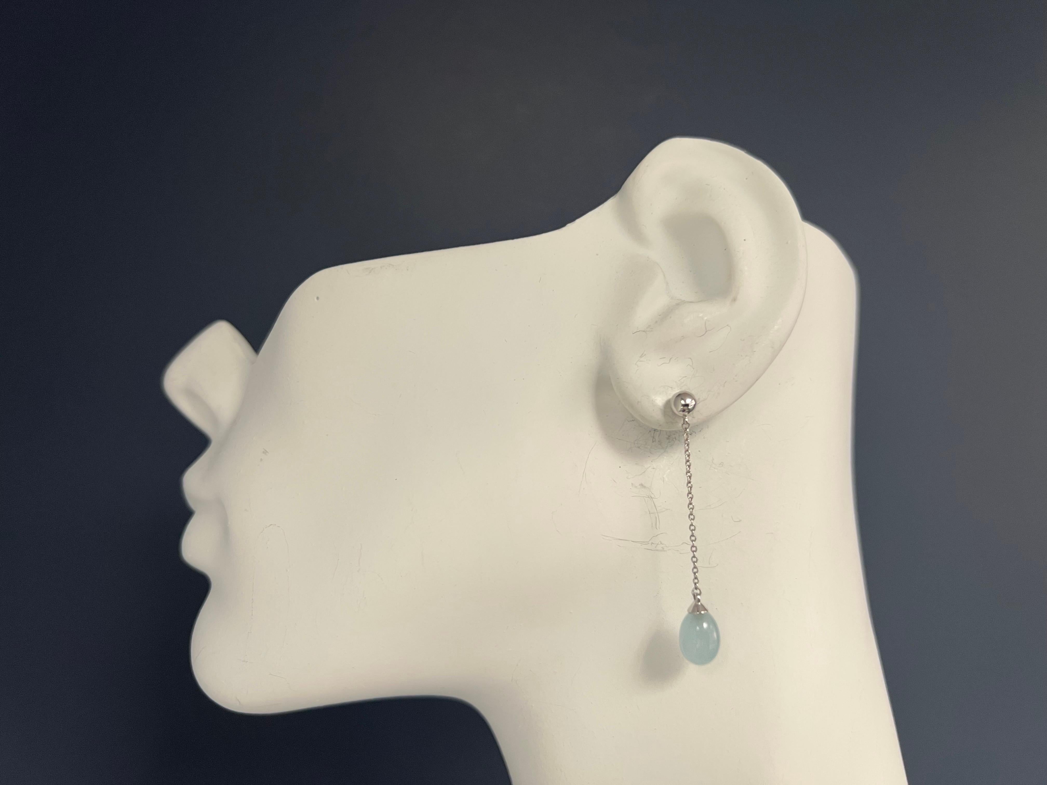 Original Tiffany & Co White Gold Natural Aquamarine Drop Earring and Pendant Set In Good Condition For Sale In Los Angeles, CA