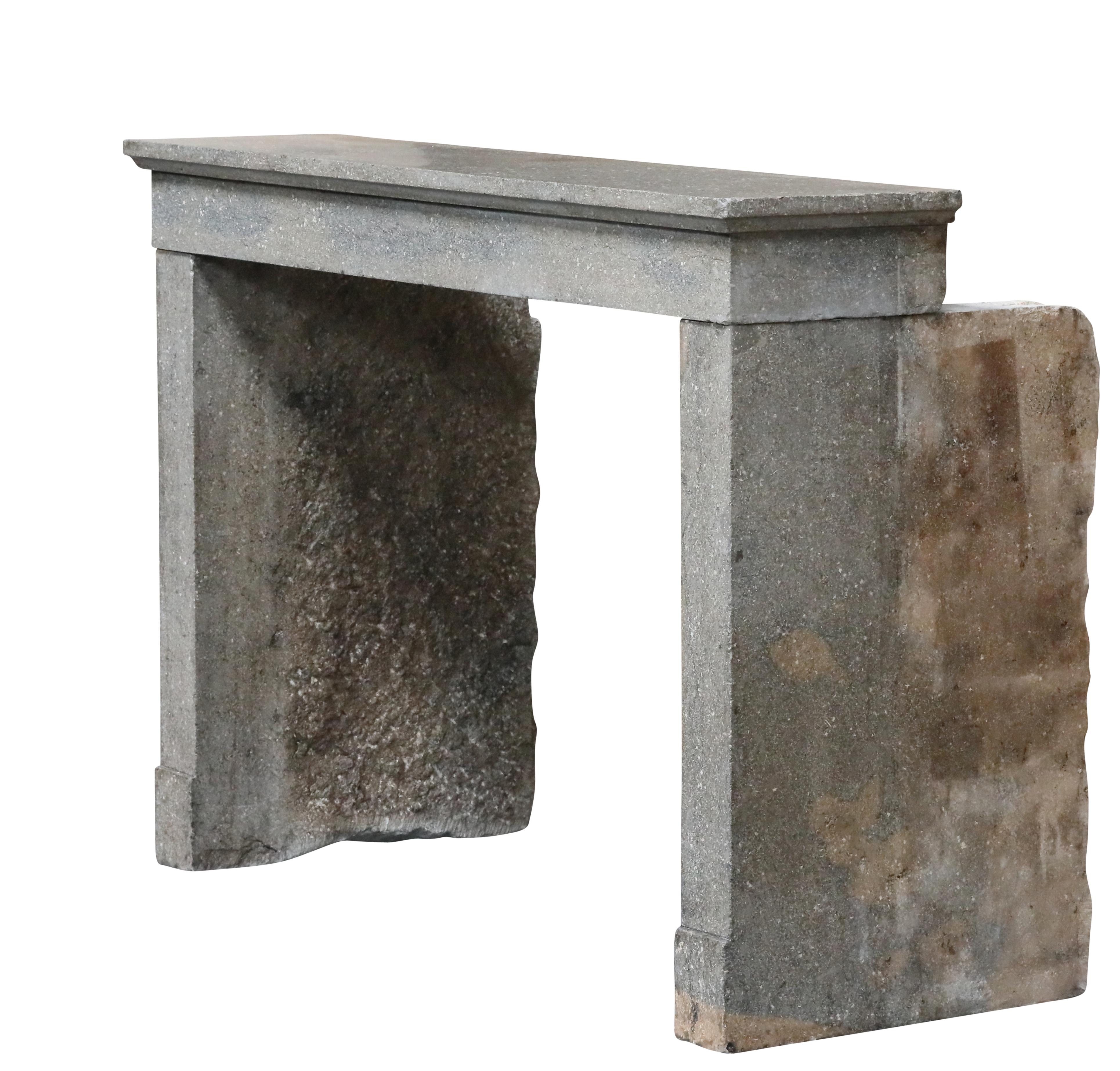 Original Timeless French Antique Fireplace Surround in Stone im Angebot 5