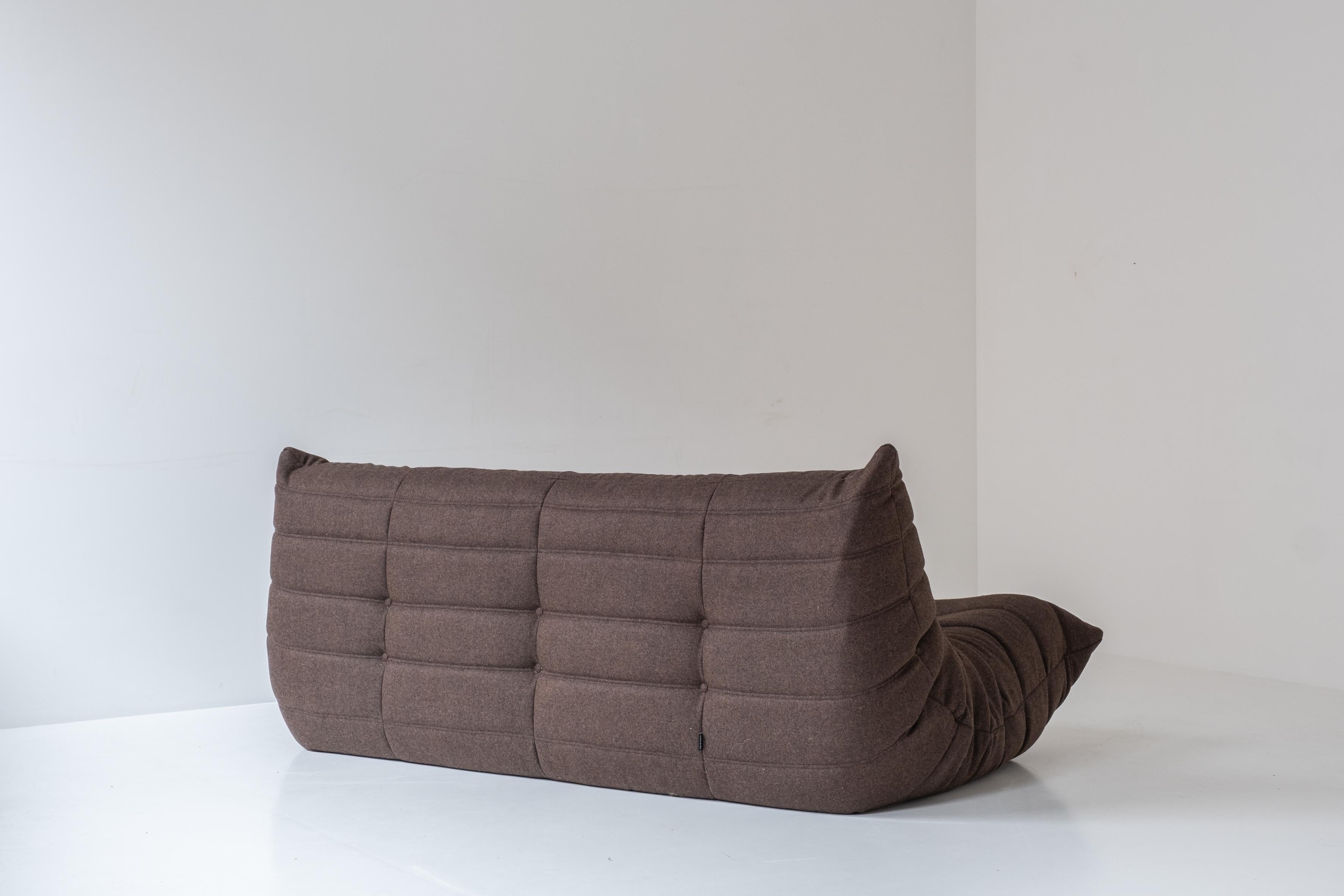 Original ‘Togo’ designed by Michel Ducaroy for Ligne Roset, France 1960’s. In Good Condition For Sale In Antwerp, BE