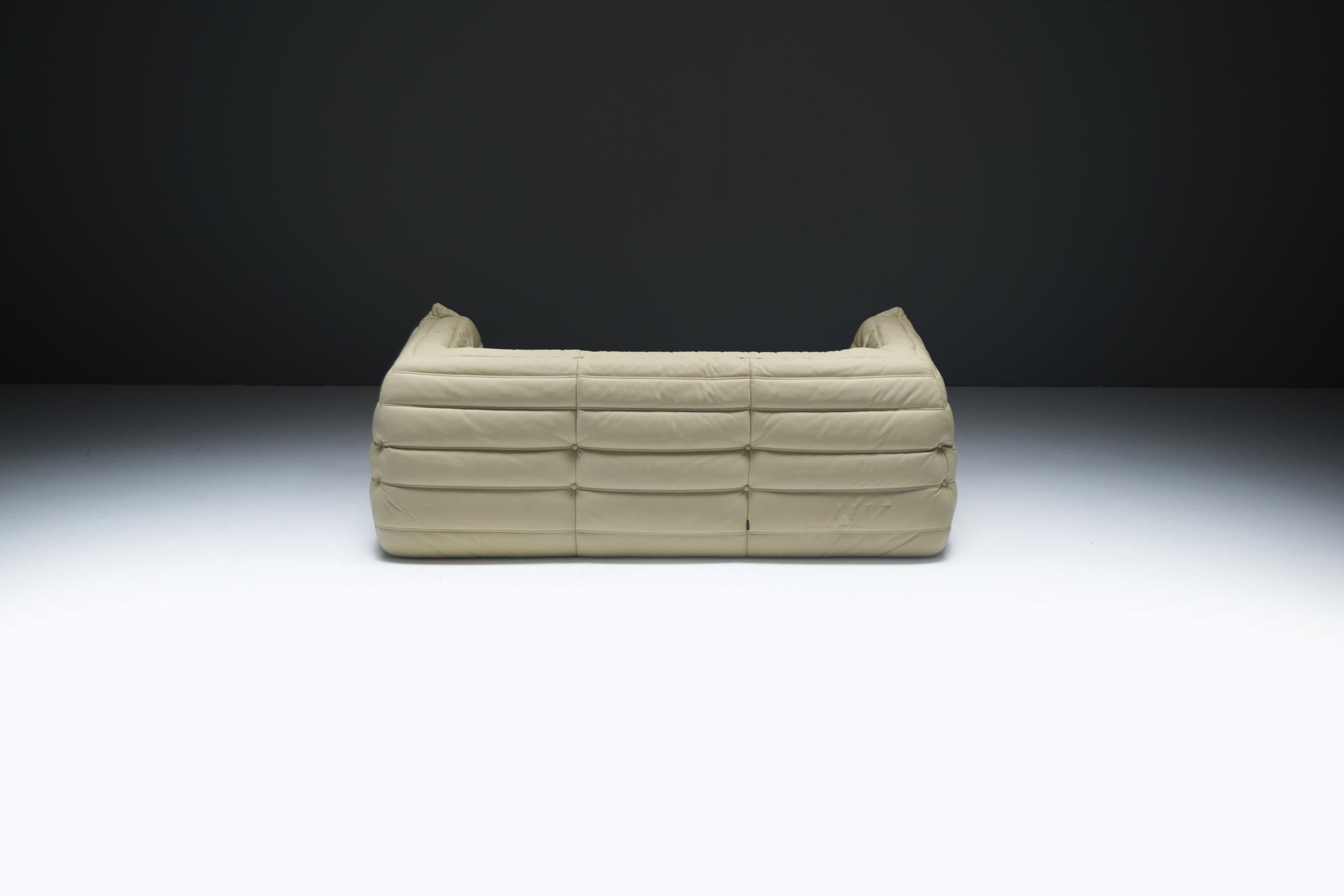 Original Togo Medium Settee en cuir beige 2007 - Michel Ducaroy - Ligne Roset en vente 4