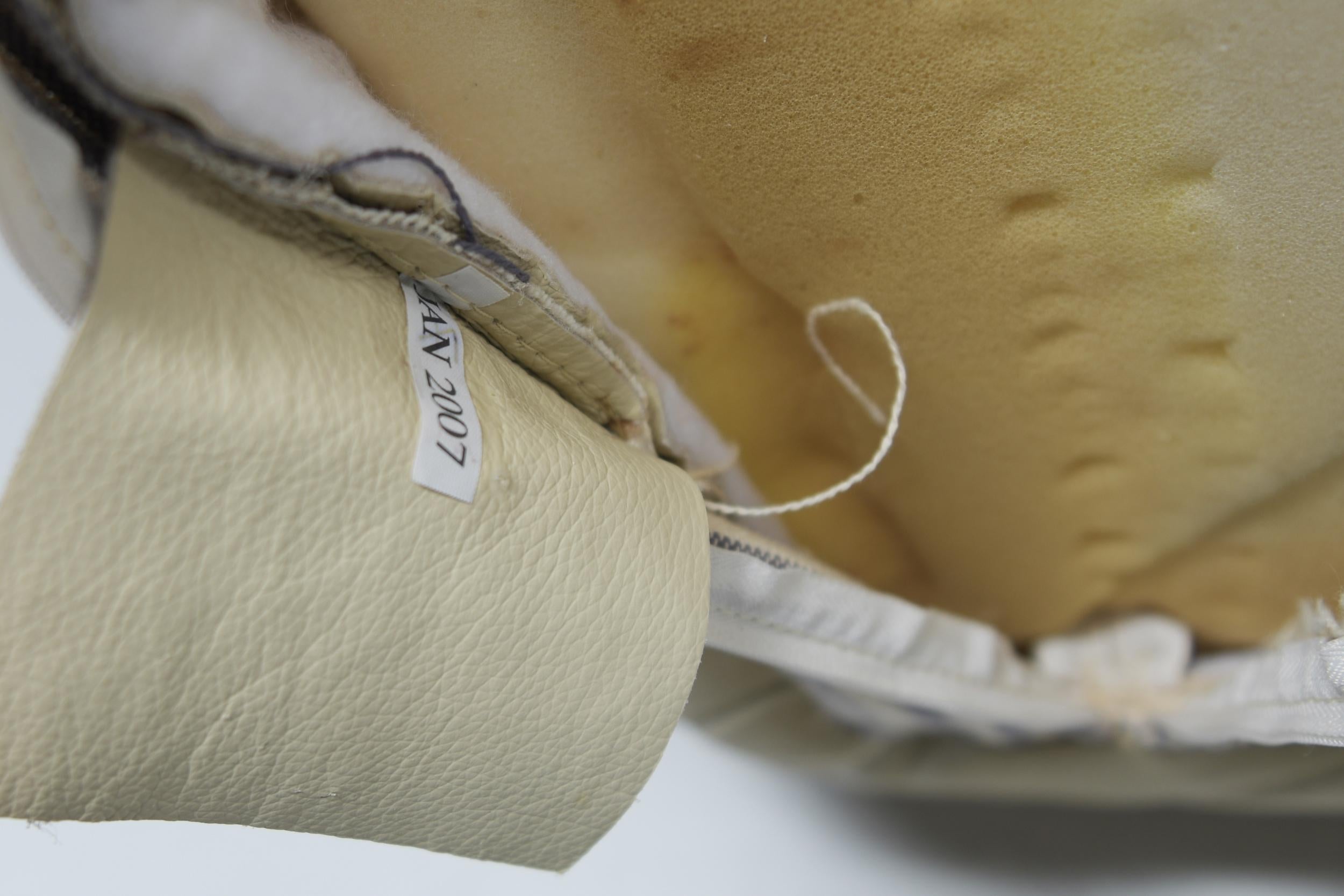Original Togo Medium Settee en cuir beige 2007 - Michel Ducaroy - Ligne Roset en vente 8