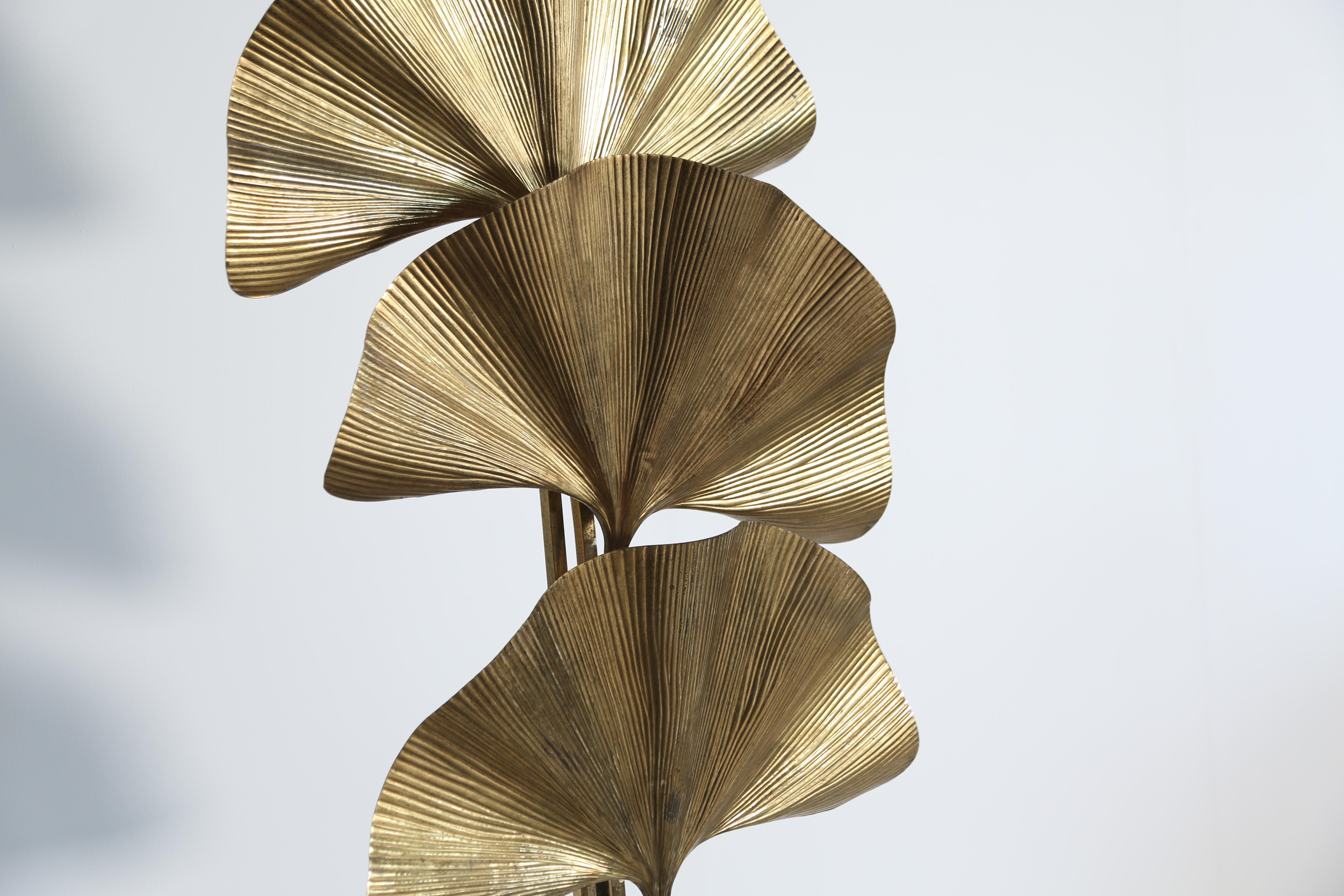 Lampadaire original en laiton Ginkgo de Tommaso Barbi, Italie, années 1970 Bon état - En vente à Lewes, East Sussex