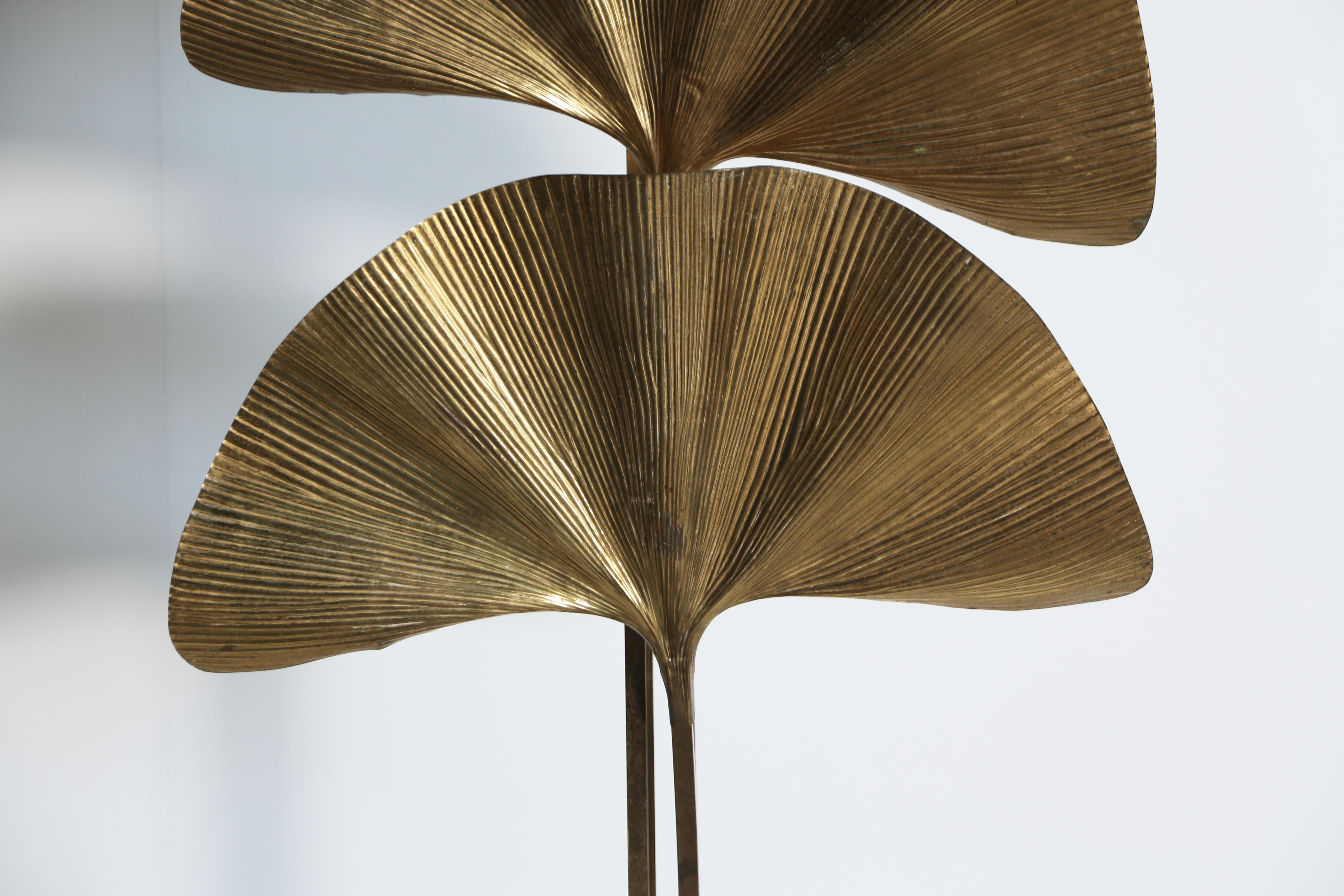 Lampadaire original en laiton Ginkgo de Tommaso Barbi, Italie, années 1970 en vente 2