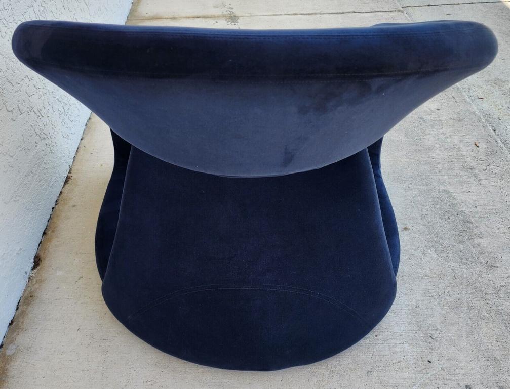 Postmoderne Chaise longue Tongue bleue d'origine de Jaymar en vente