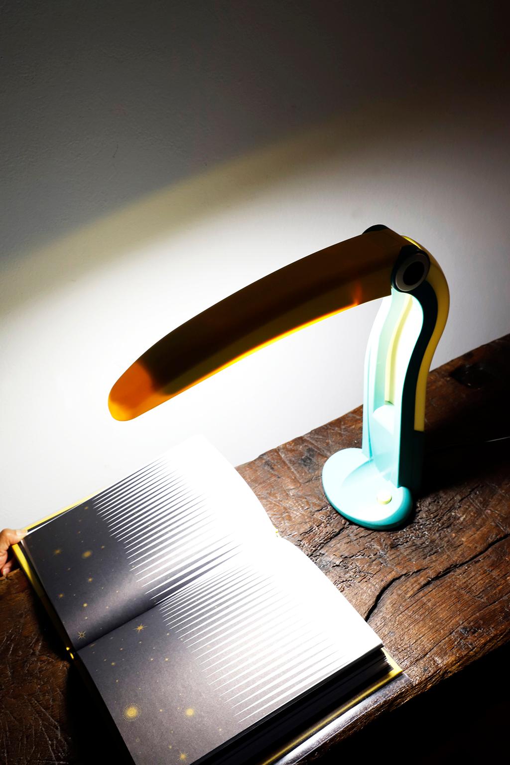 toucan light