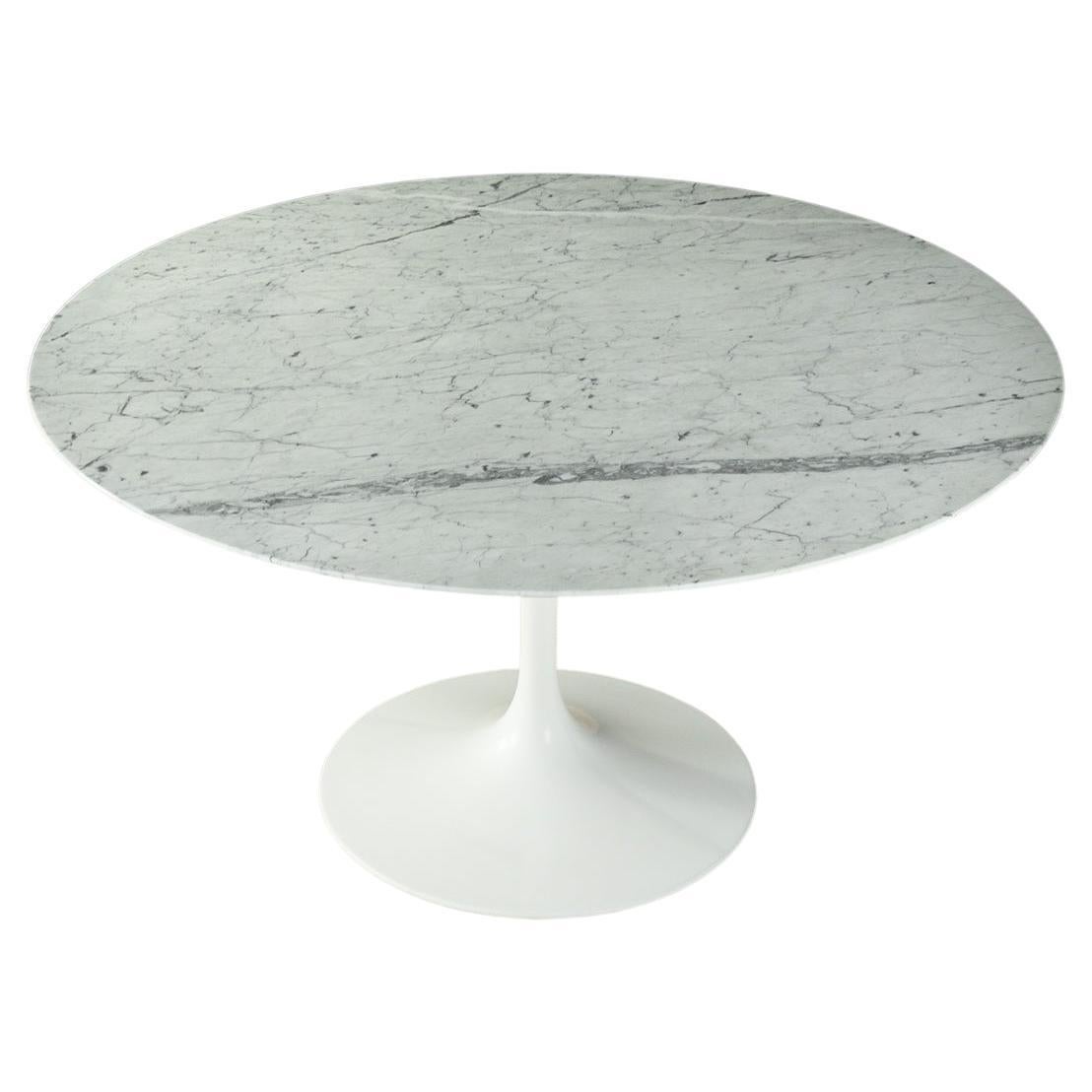 MidCentury Modern Oval Tulip Dining Table in Marble by Eero Saarinen