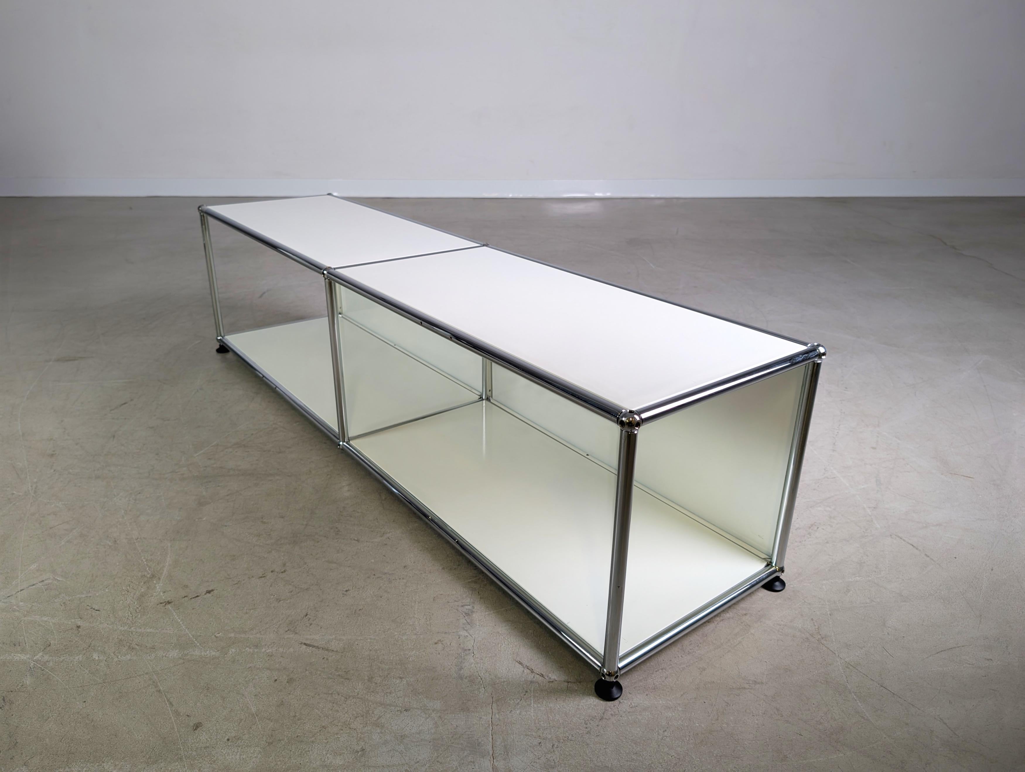 Original USM Haller Sideboard weiß 1x2 TV-Board Kommode Fritz In Good Condition For Sale In Berlin, DE