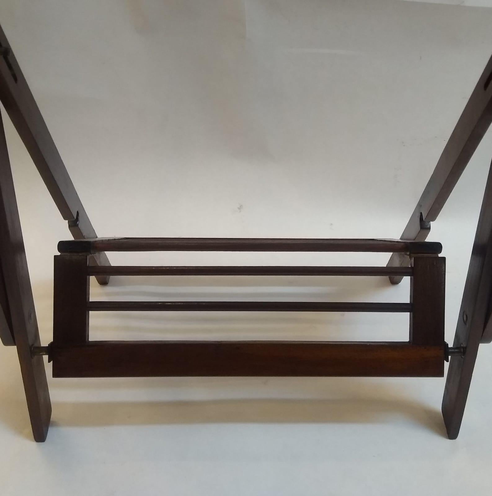 Bois Valet de chambre original en bois naturel foncé réalisé par Liceu de Artes y Oficios, Brésil en vente
