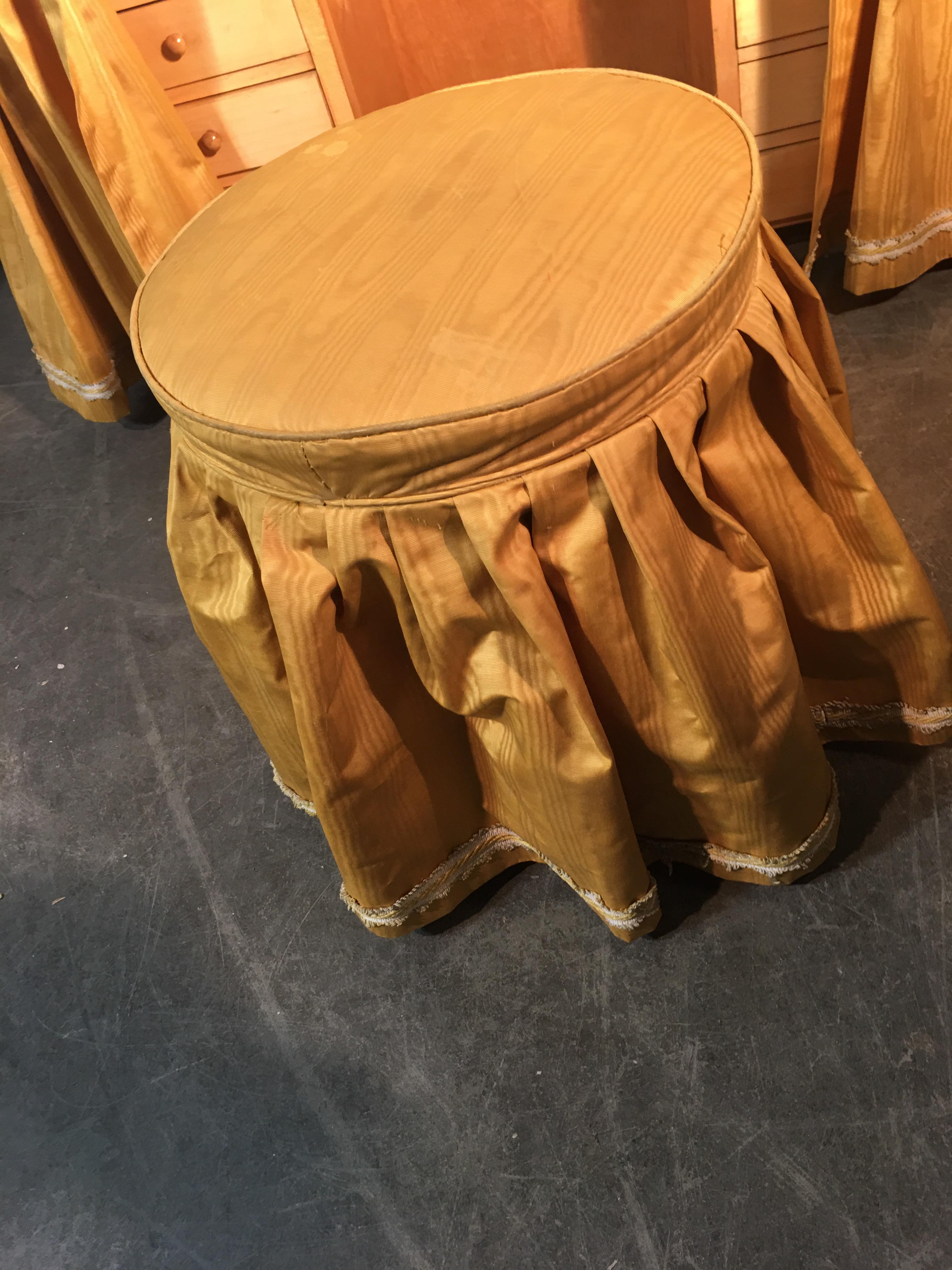 Original Vanitie and Its Art Deco Stool in Sycamore, circa 1940-1950 For Sale 2